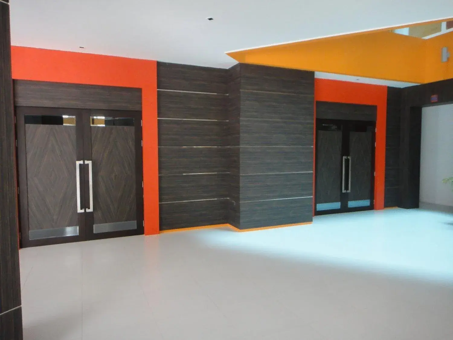 Restaurant/places to eat in Twin Hotel Restaurant/places to eat in Twin Hotel