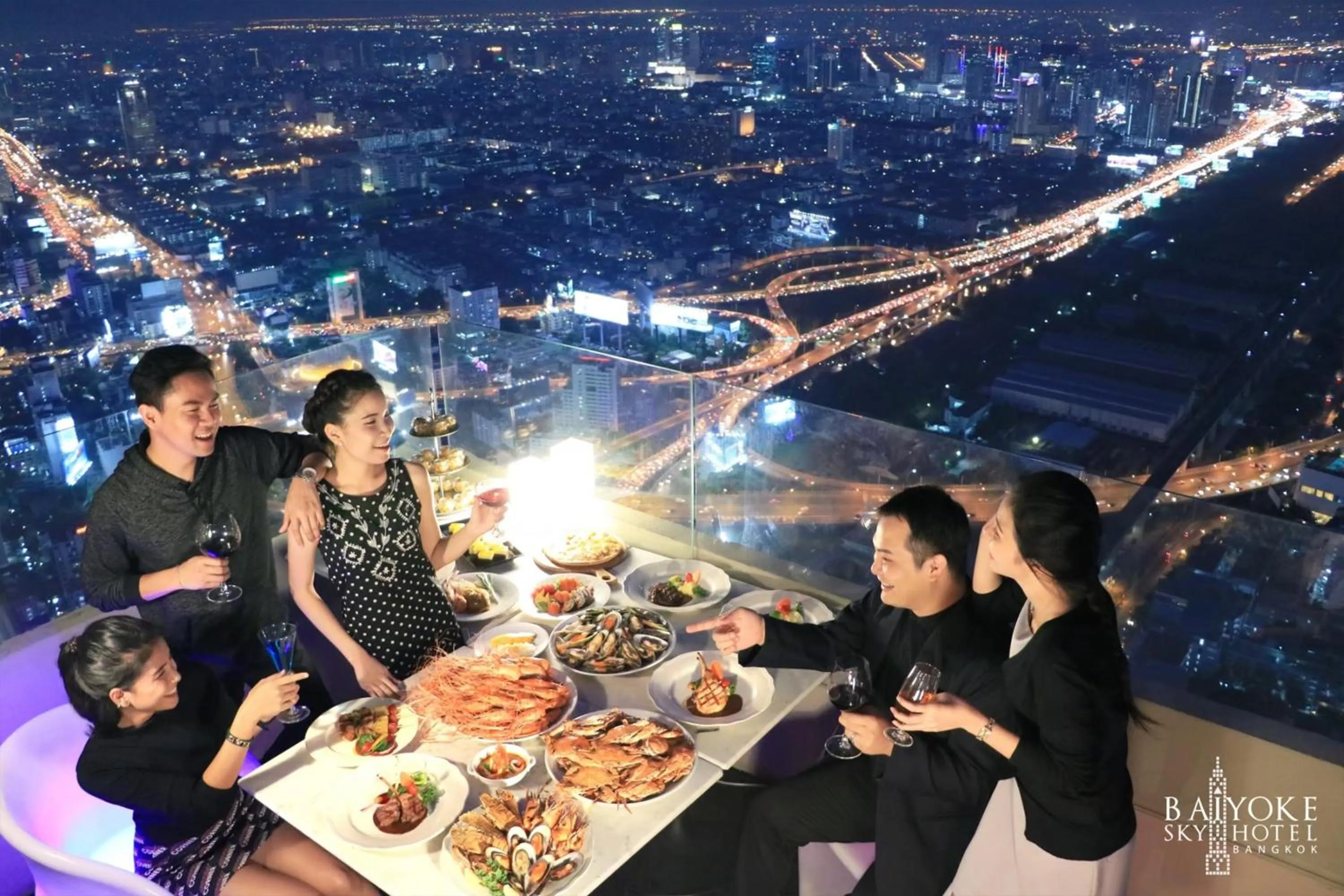 Dinner in Baiyoke Sky Hotel