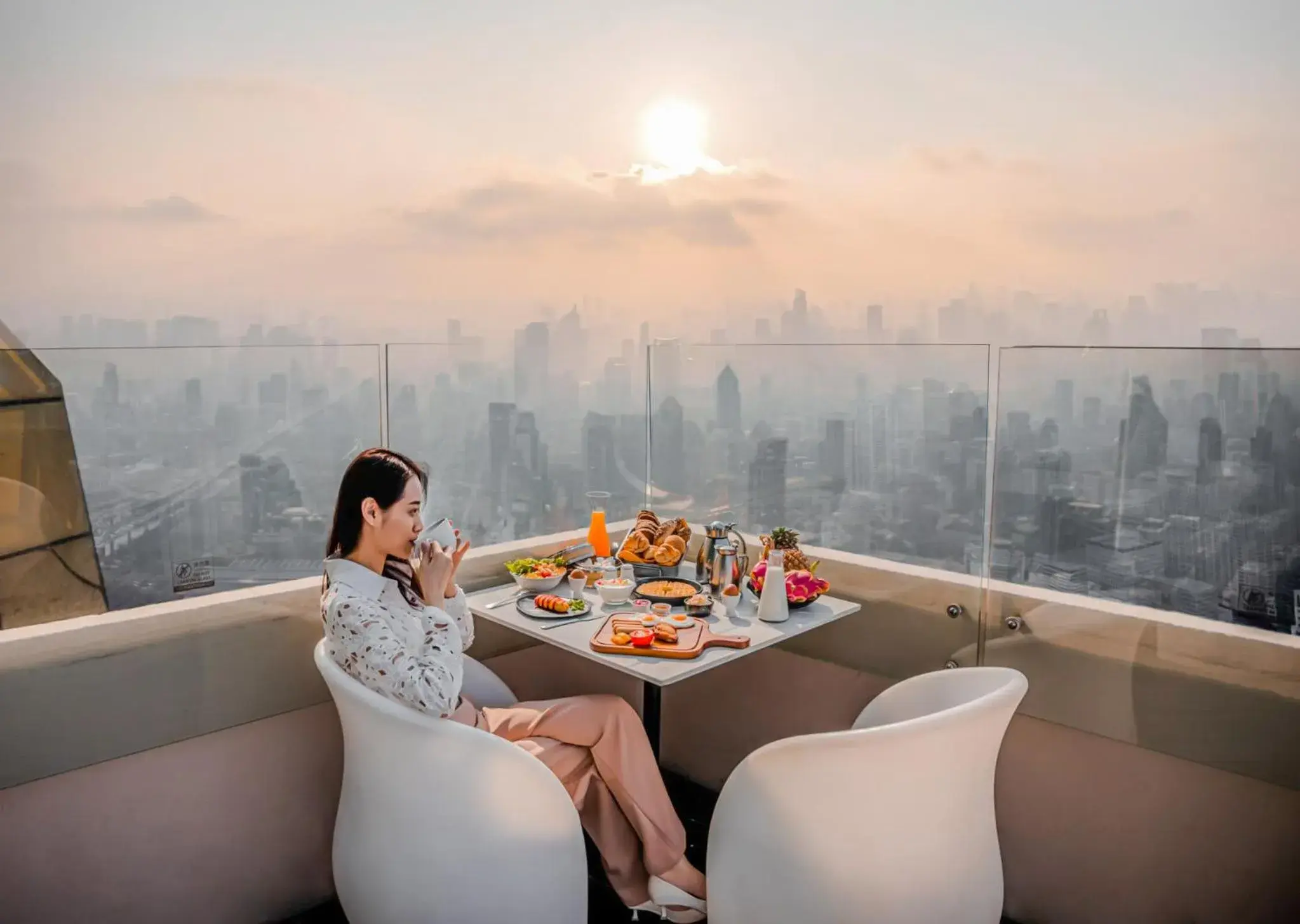 Breakfast in Baiyoke Sky Hotel Breakfast in Baiyoke Sky Hotel