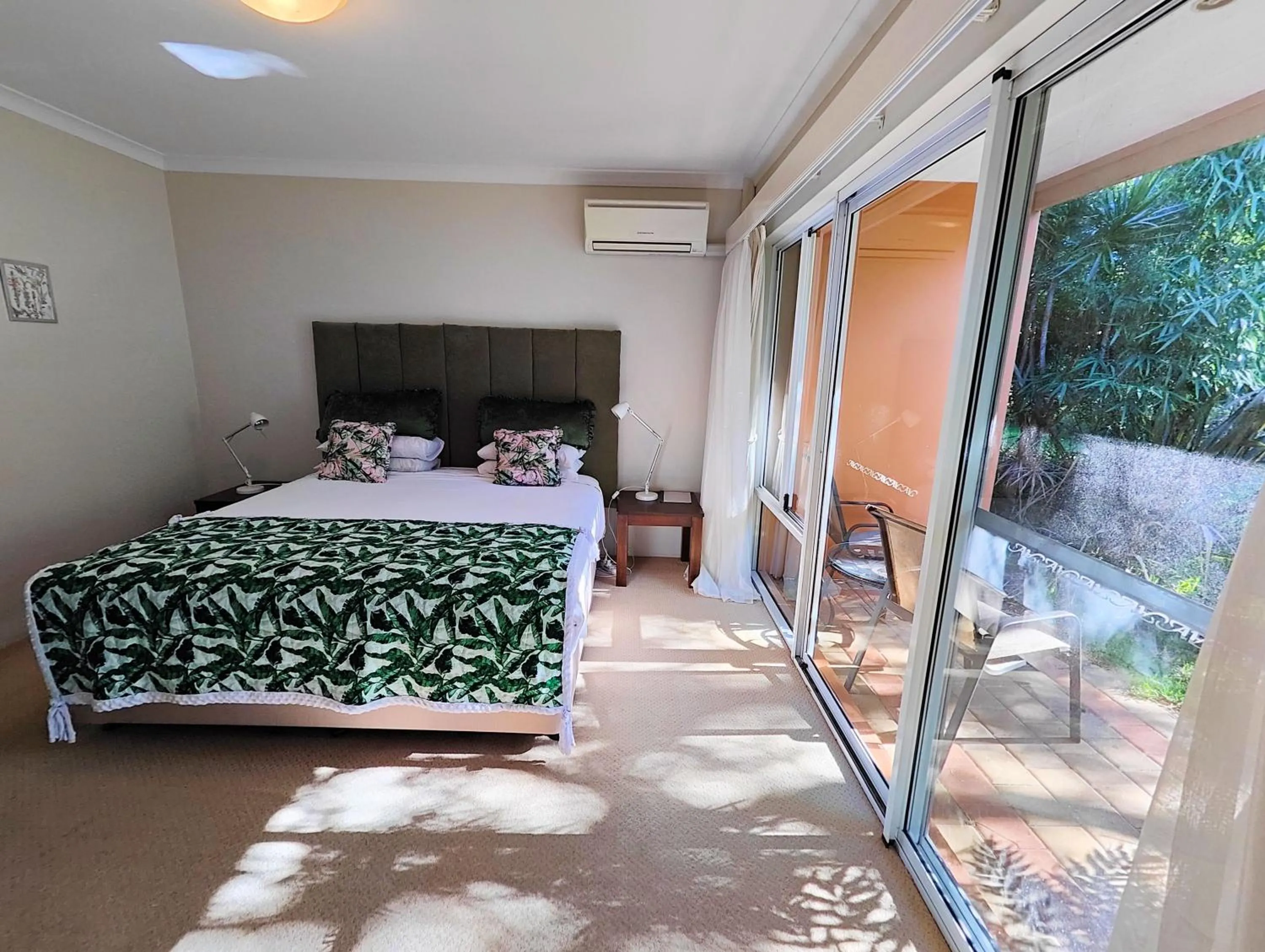 Bedroom, Bed in Margaret River Bed & Breakfast