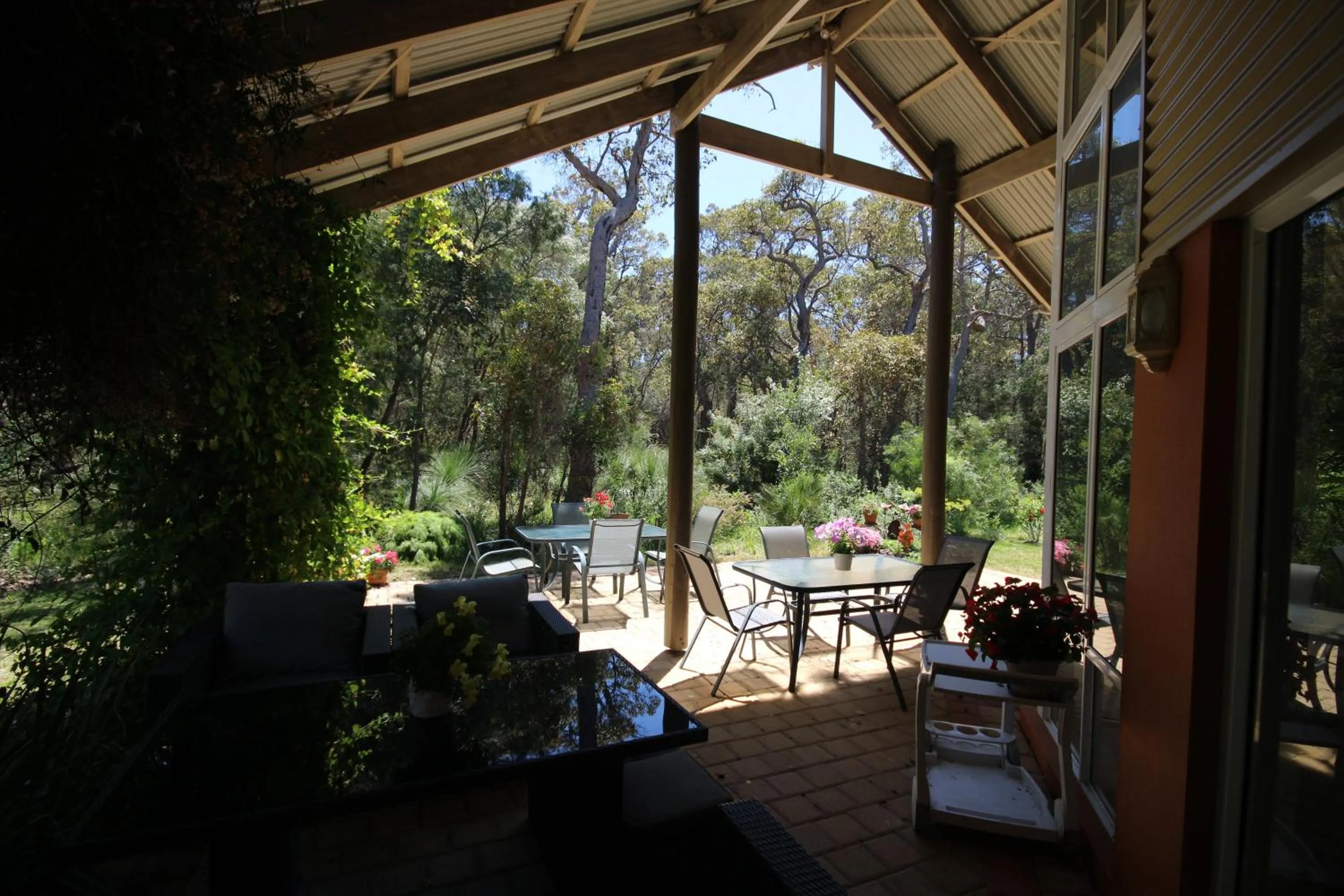 Patio in Margaret River Bed & Breakfast