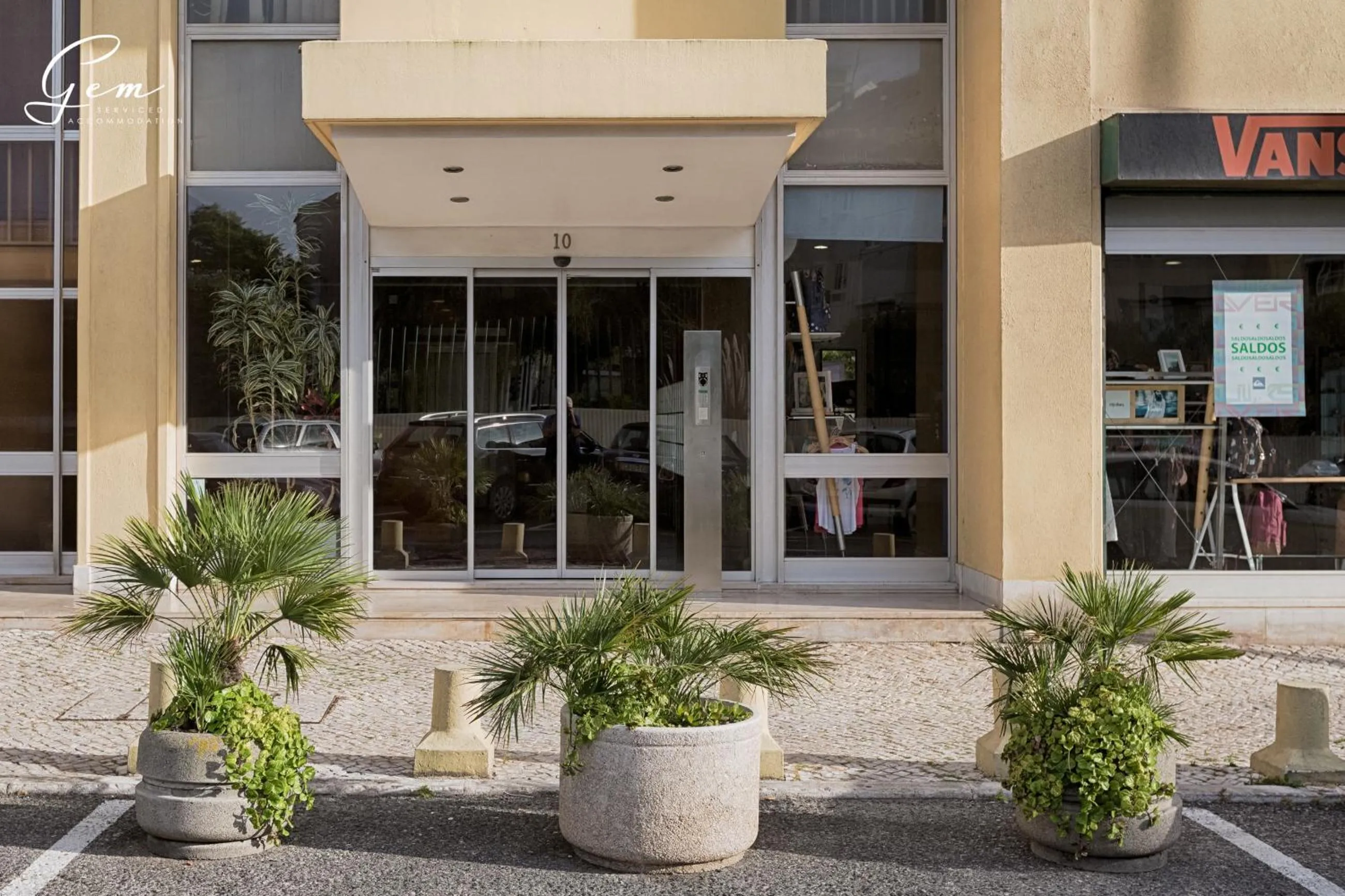Facade/entrance in Seven Rivers Luxury Apartment