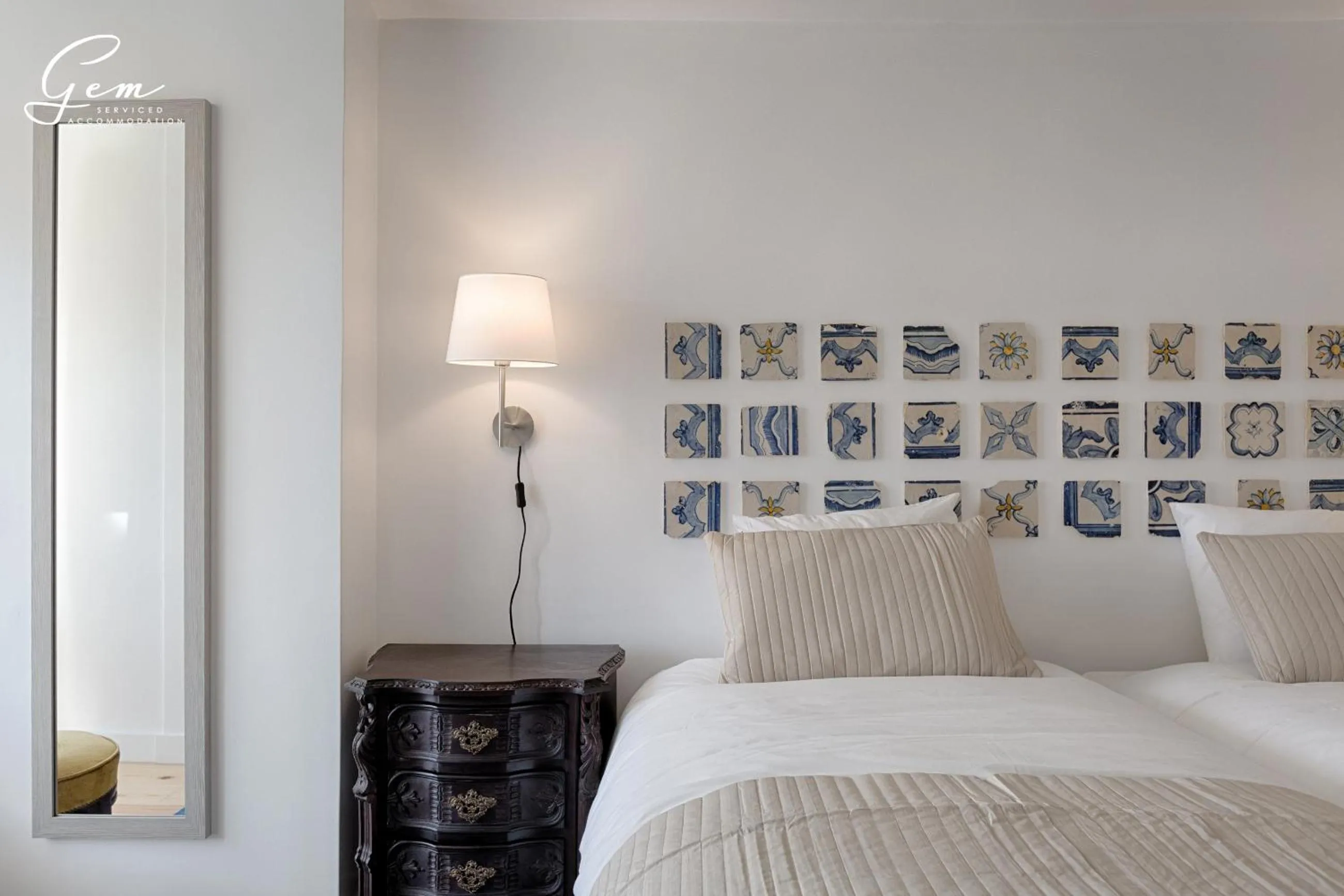 Decorative detail, Bed in Seven Rivers Luxury Apartment
