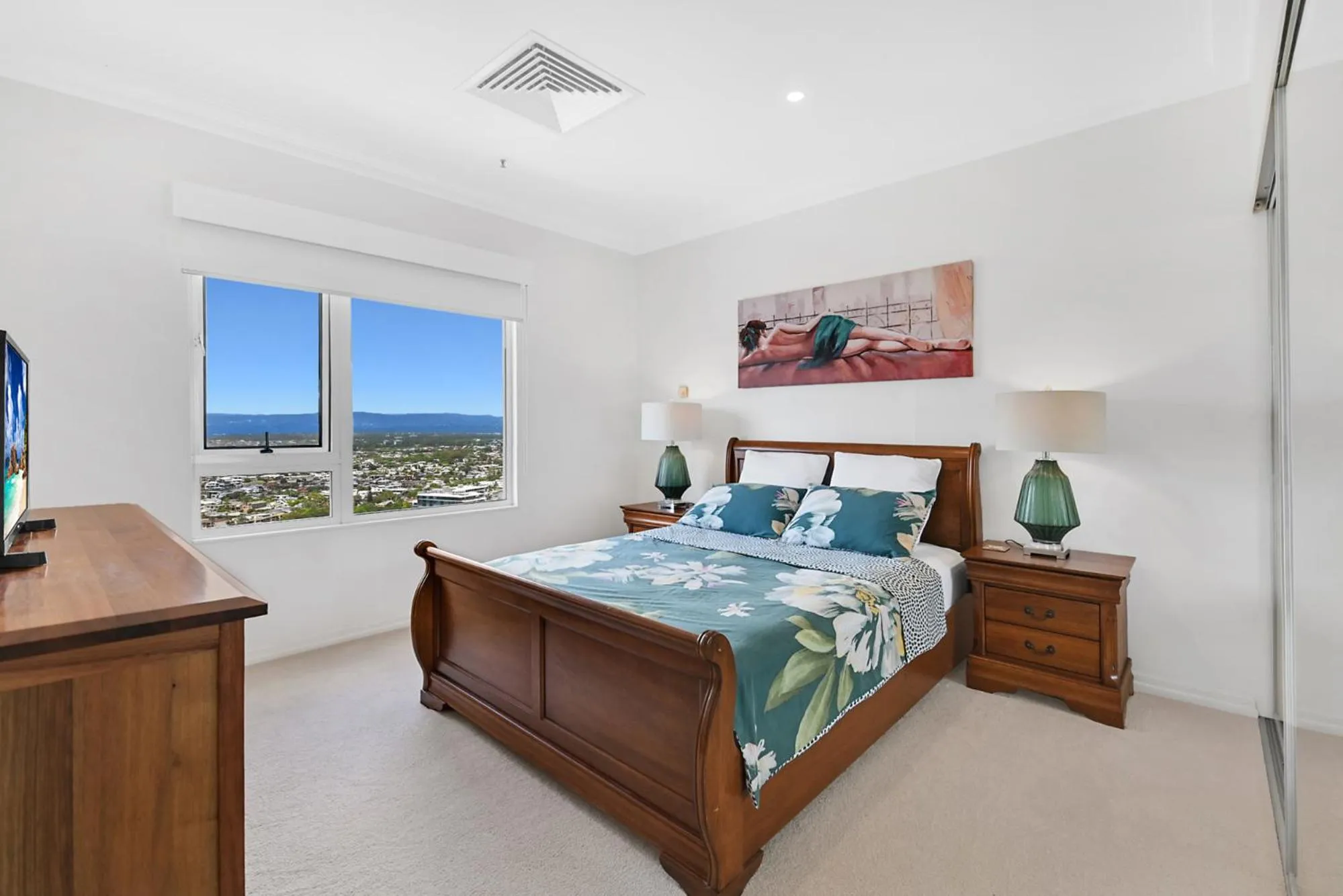 Bed in Belle Maison Apartments - Official