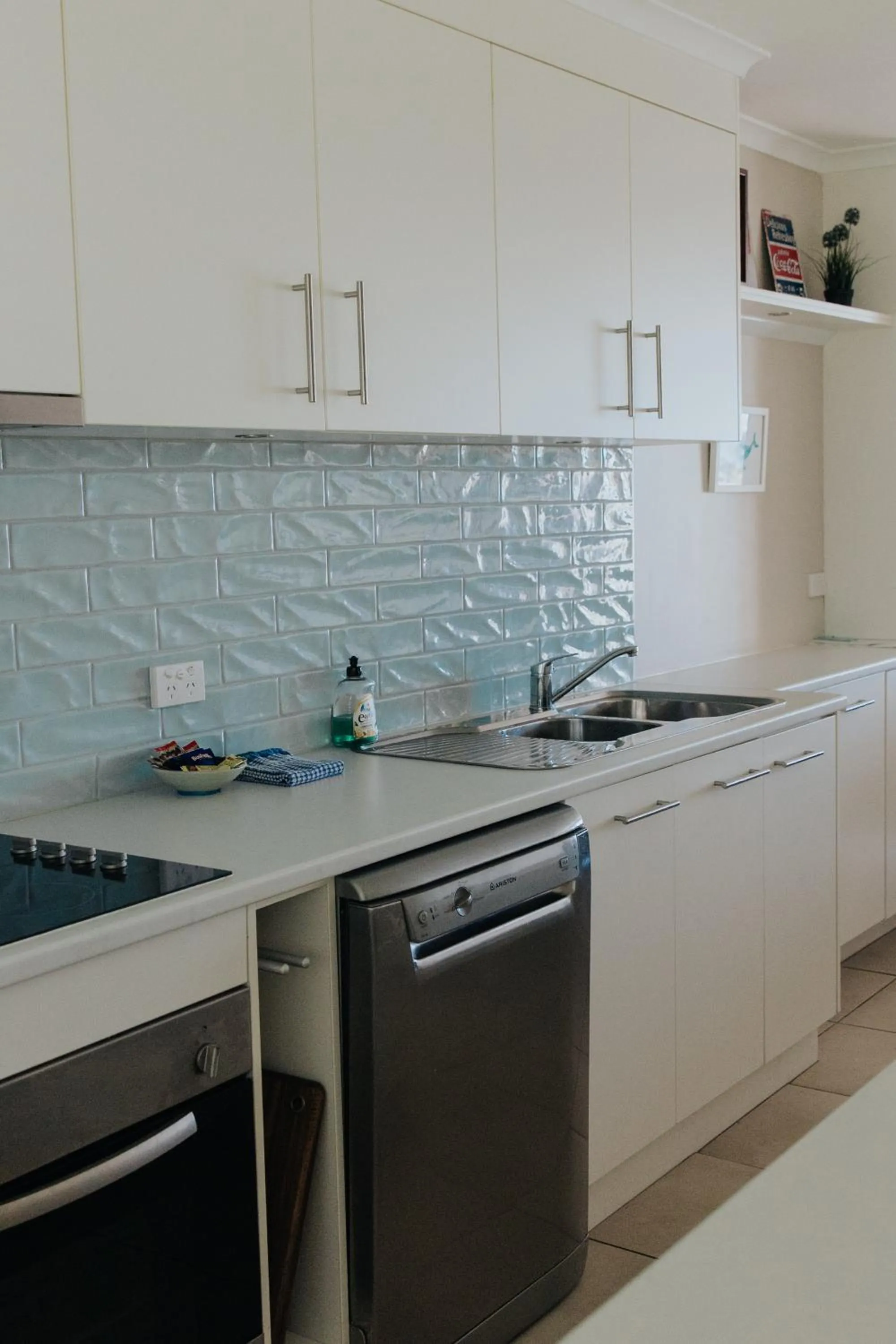 Kitchen or kitchenette in Pandanus Palms Holiday Resort