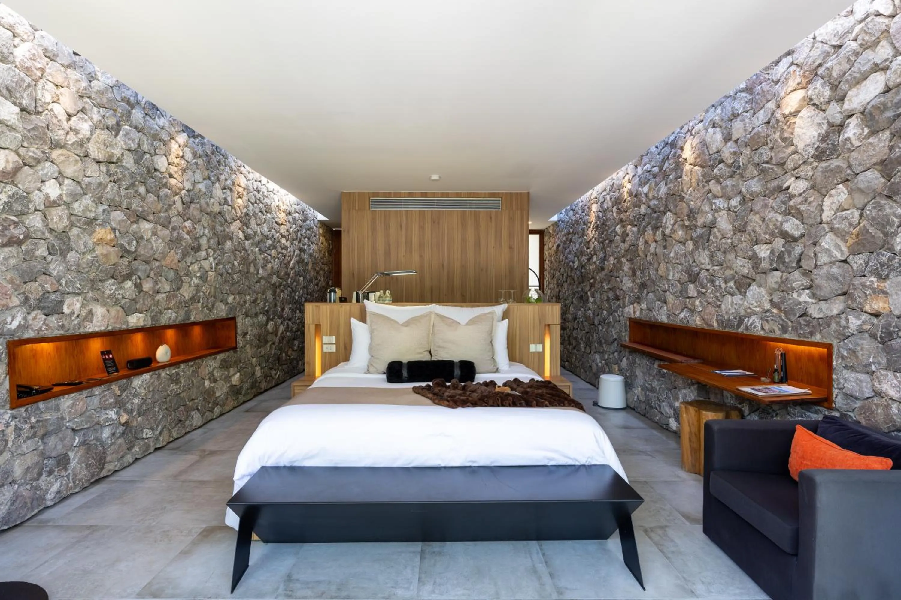 Bed in Tolani Resort Kui Buri