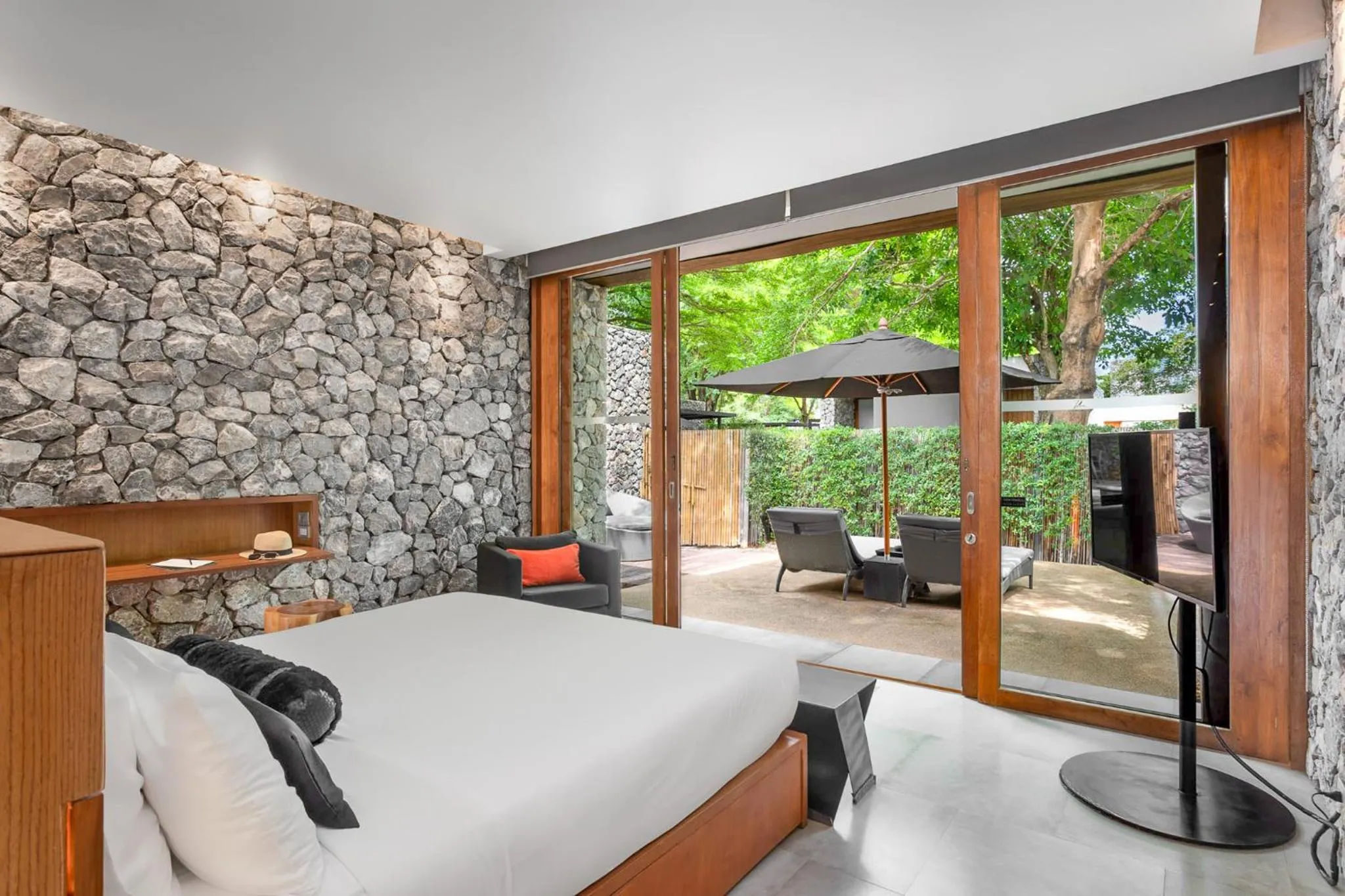 Bed in Tolani Resort Kui Buri