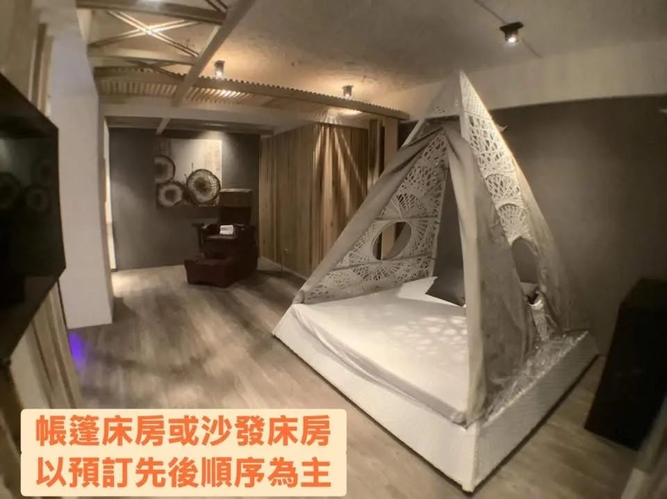 Bed in OUGE Motel Kaohsiung