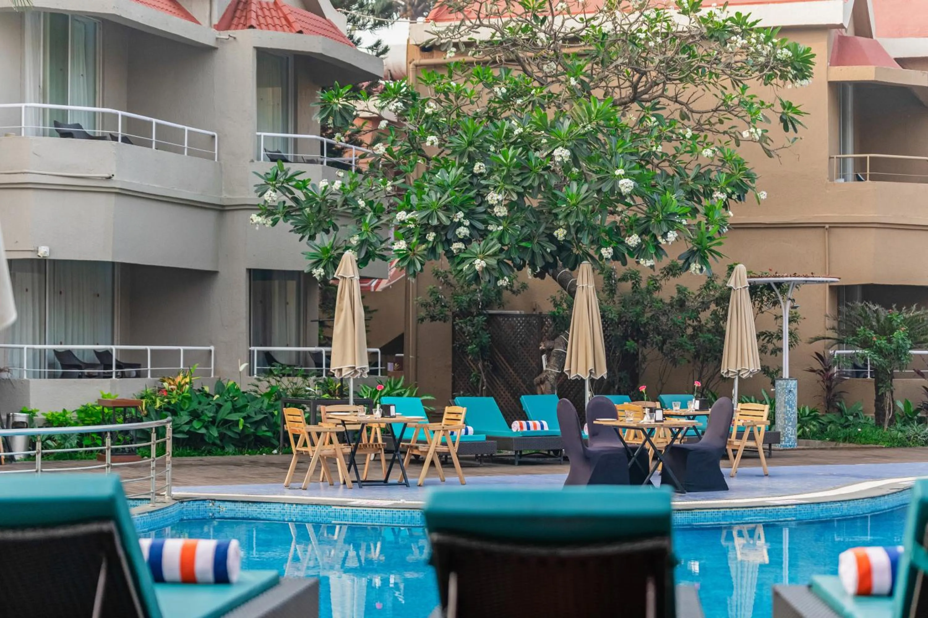 Property building in Whispering Palms Beach Resort