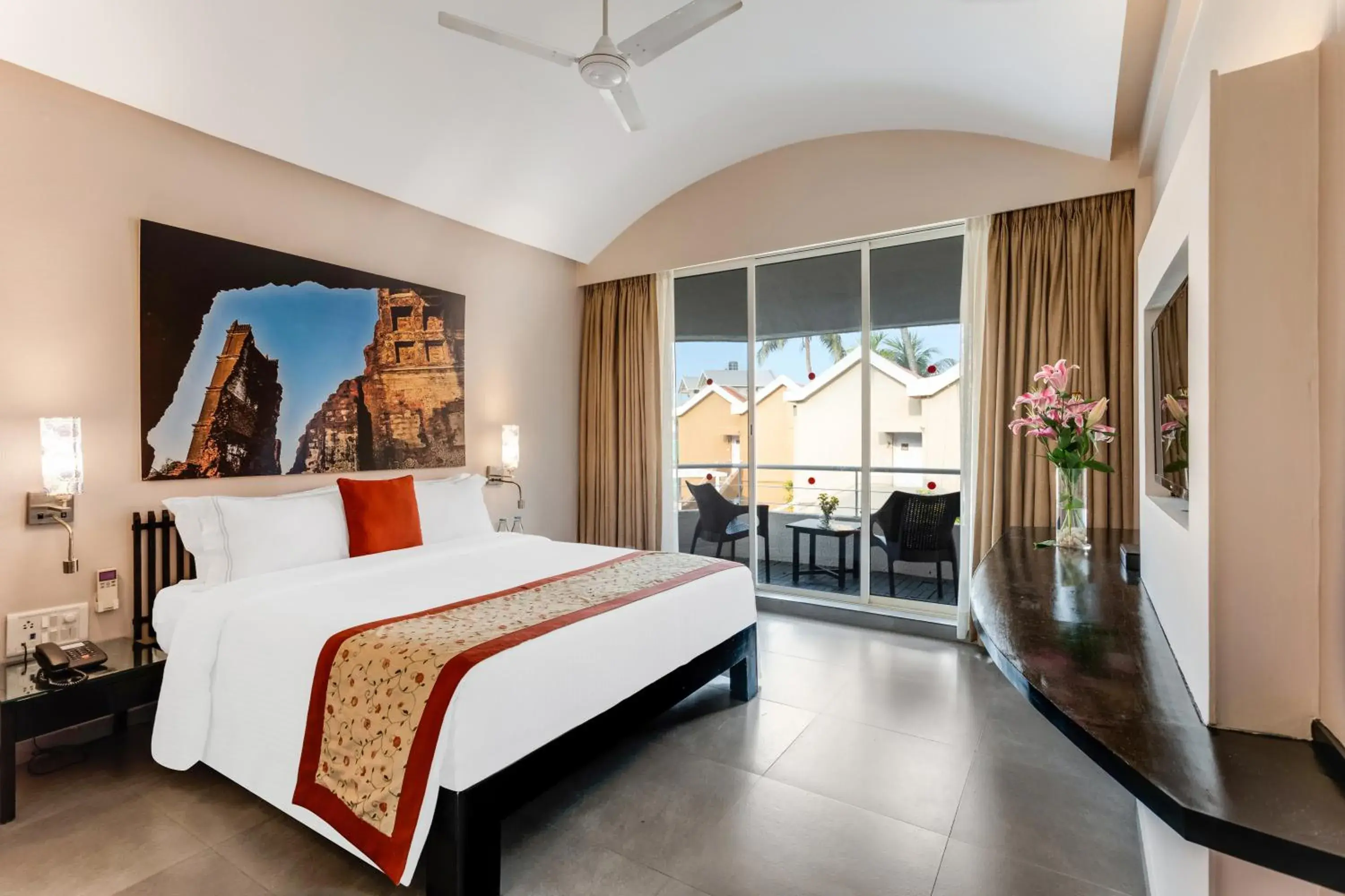 Bed in Whispering Palms Beach Resort Bed in Whispering Palms Beach Resort