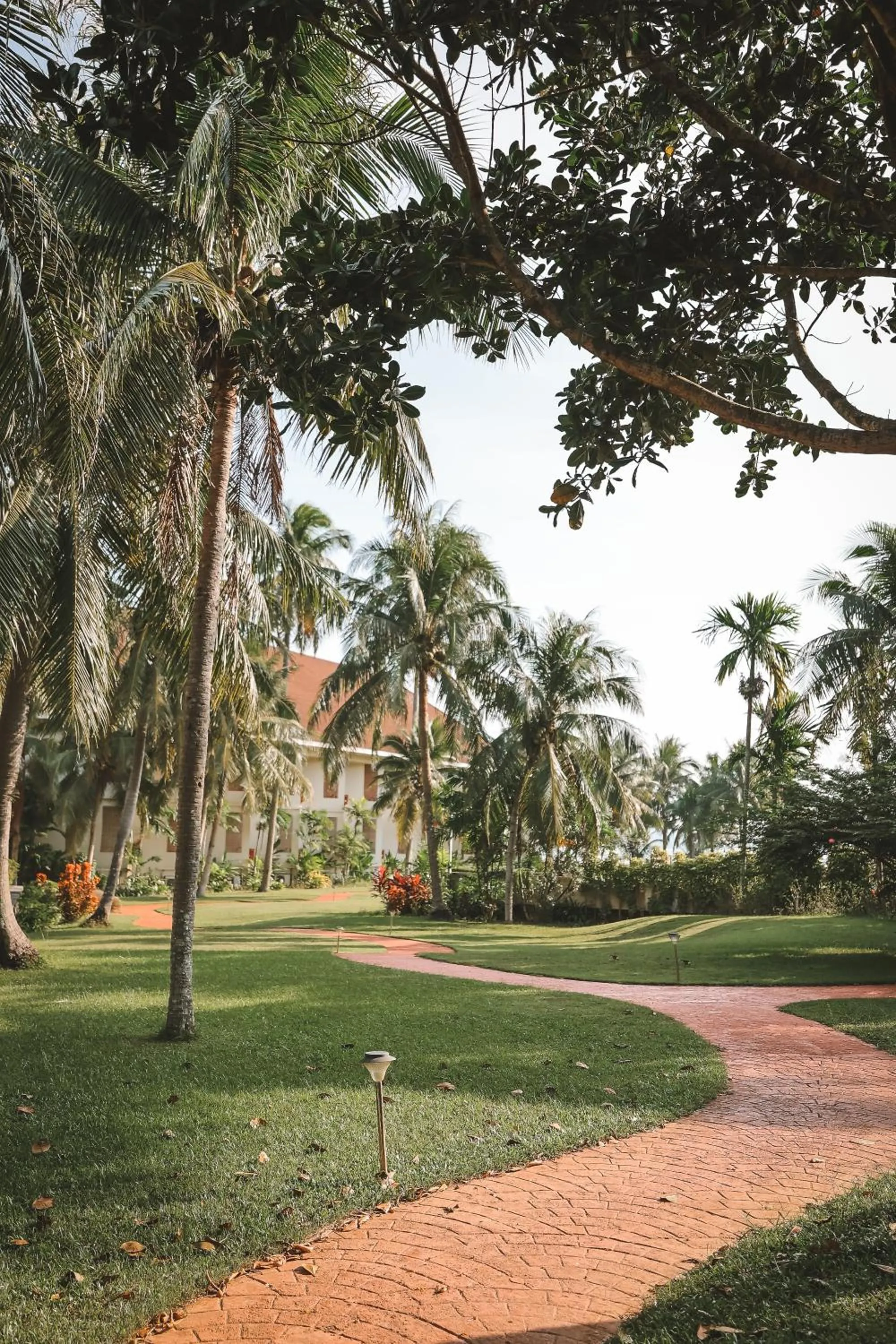 The Nouveau Chumphon Beach Resort And Golf