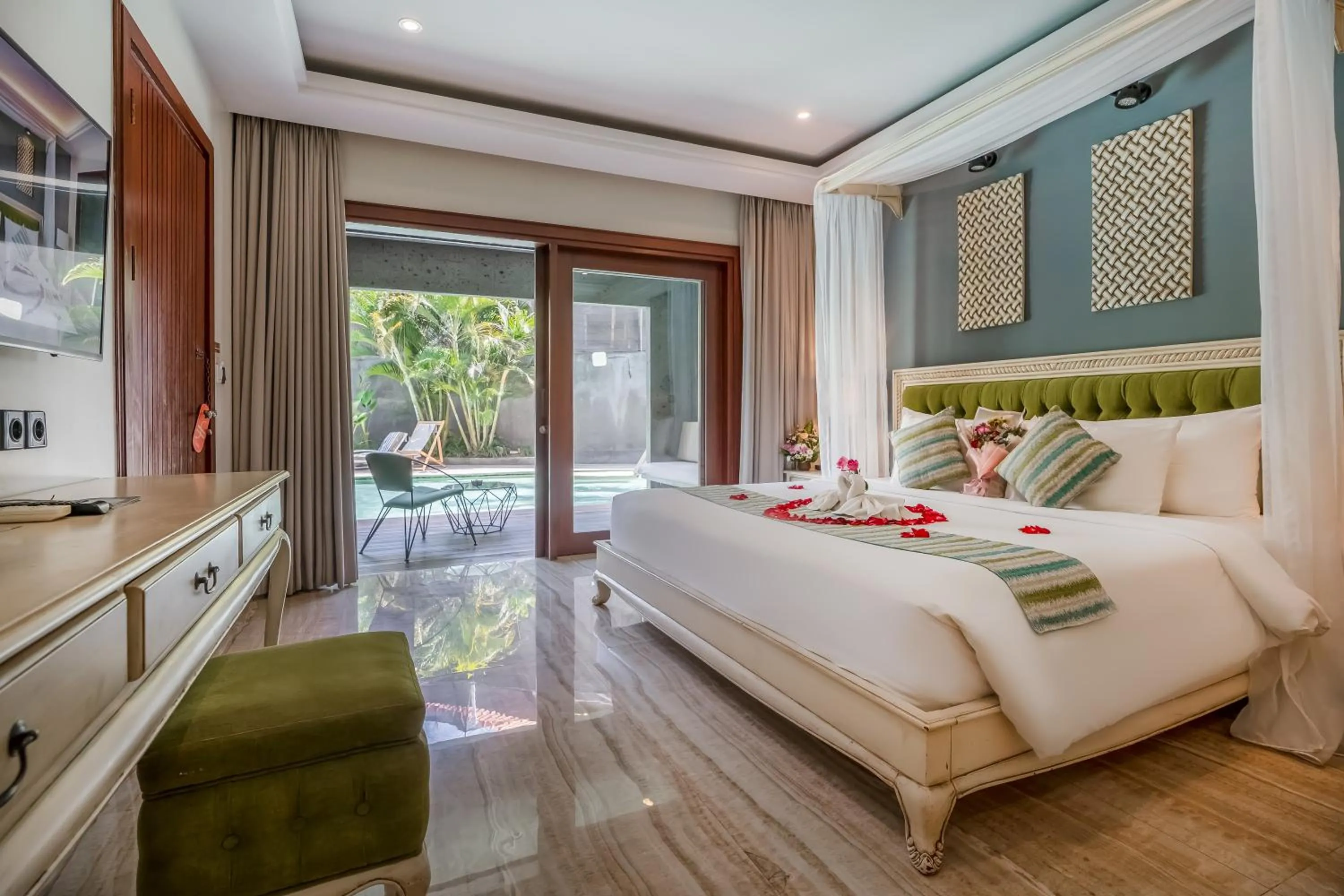 Pool view, Bed in Sense Canggu Beach Hotel