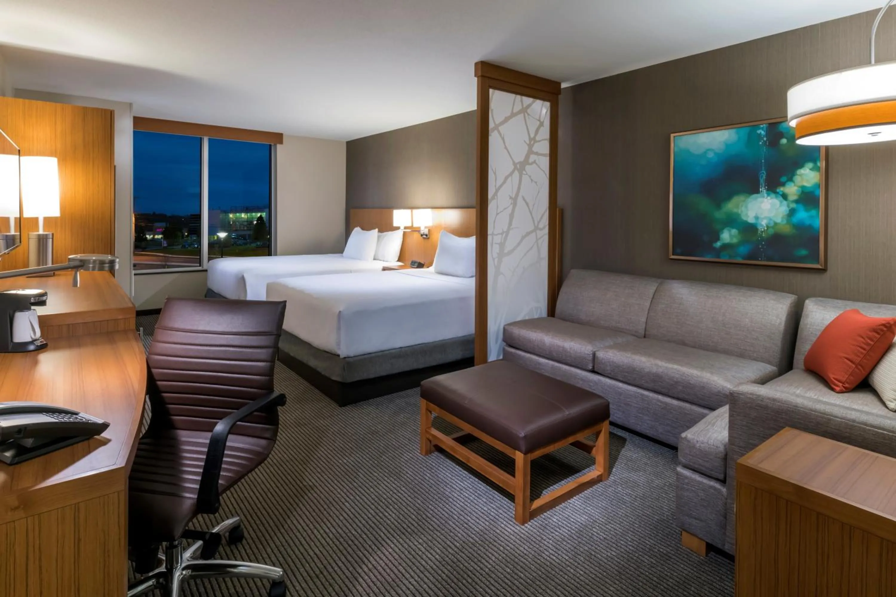 Photo of the whole room, Bed in Hyatt Place Marlborough/Apex Center