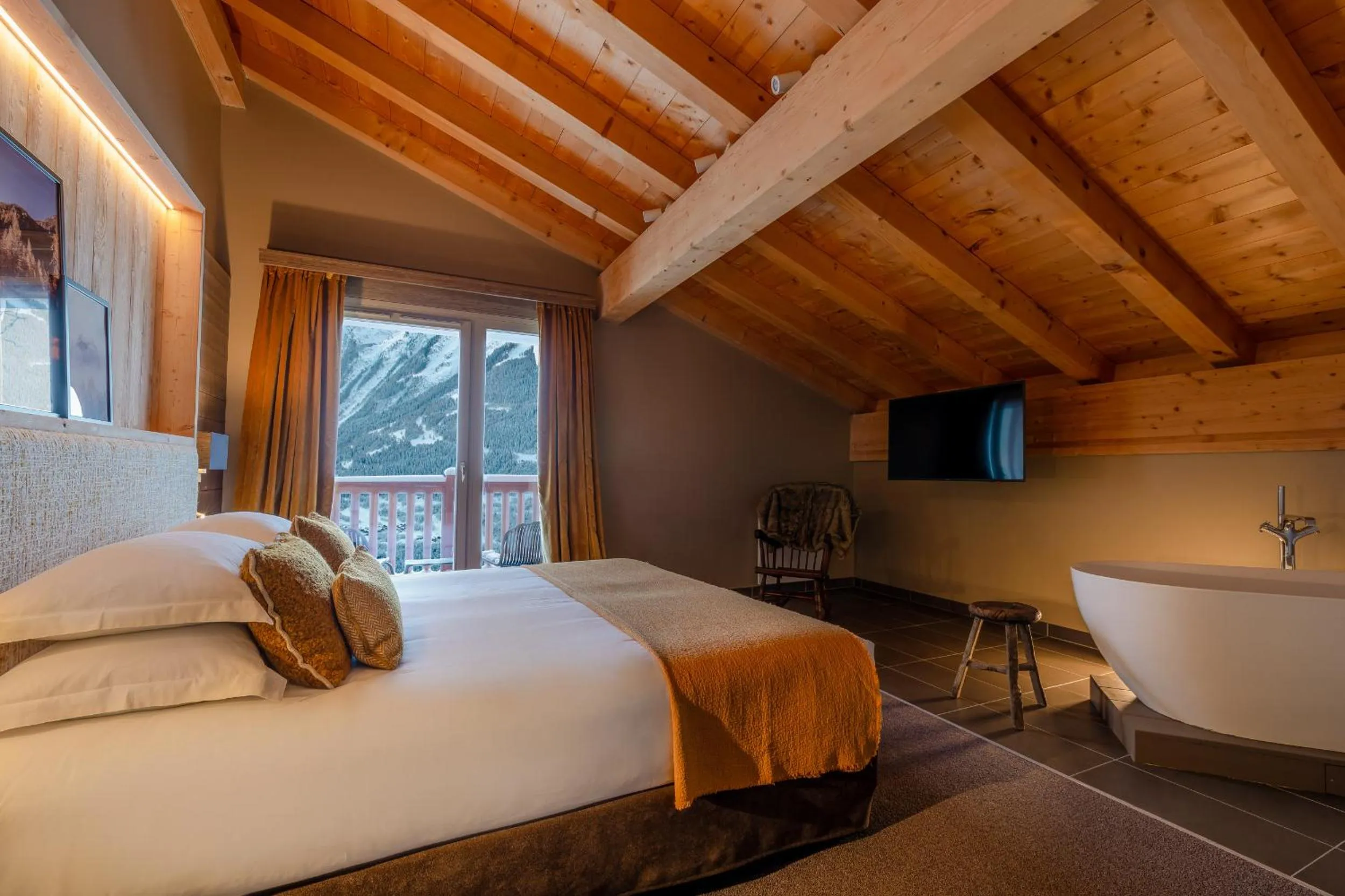 Photo of the whole room, Bed in ILY Hotels & Spa La Rosiere