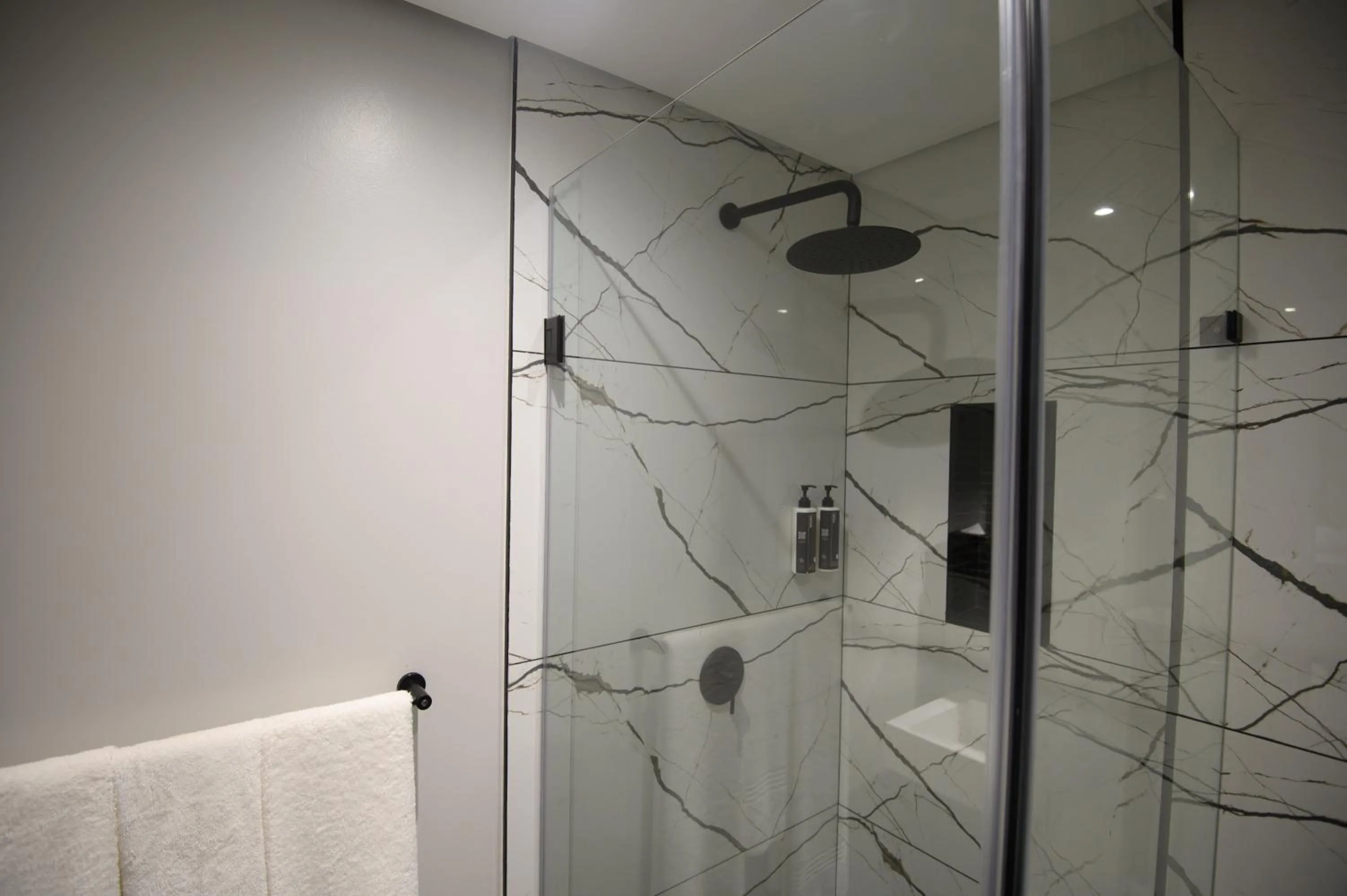 Shower in The Capital Pearls Hotel