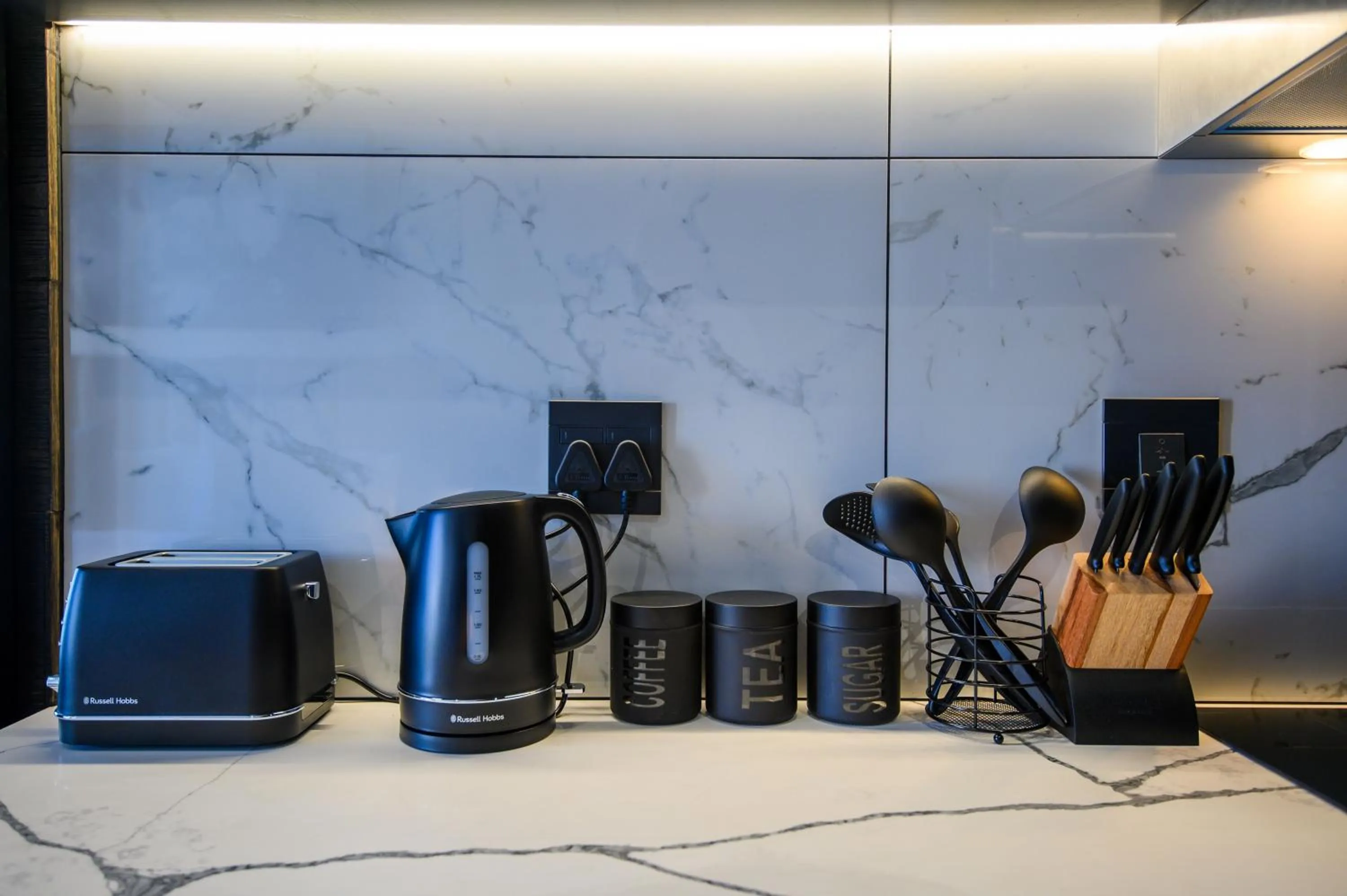 Coffee/tea facilities in The Capital Pearls Hotel