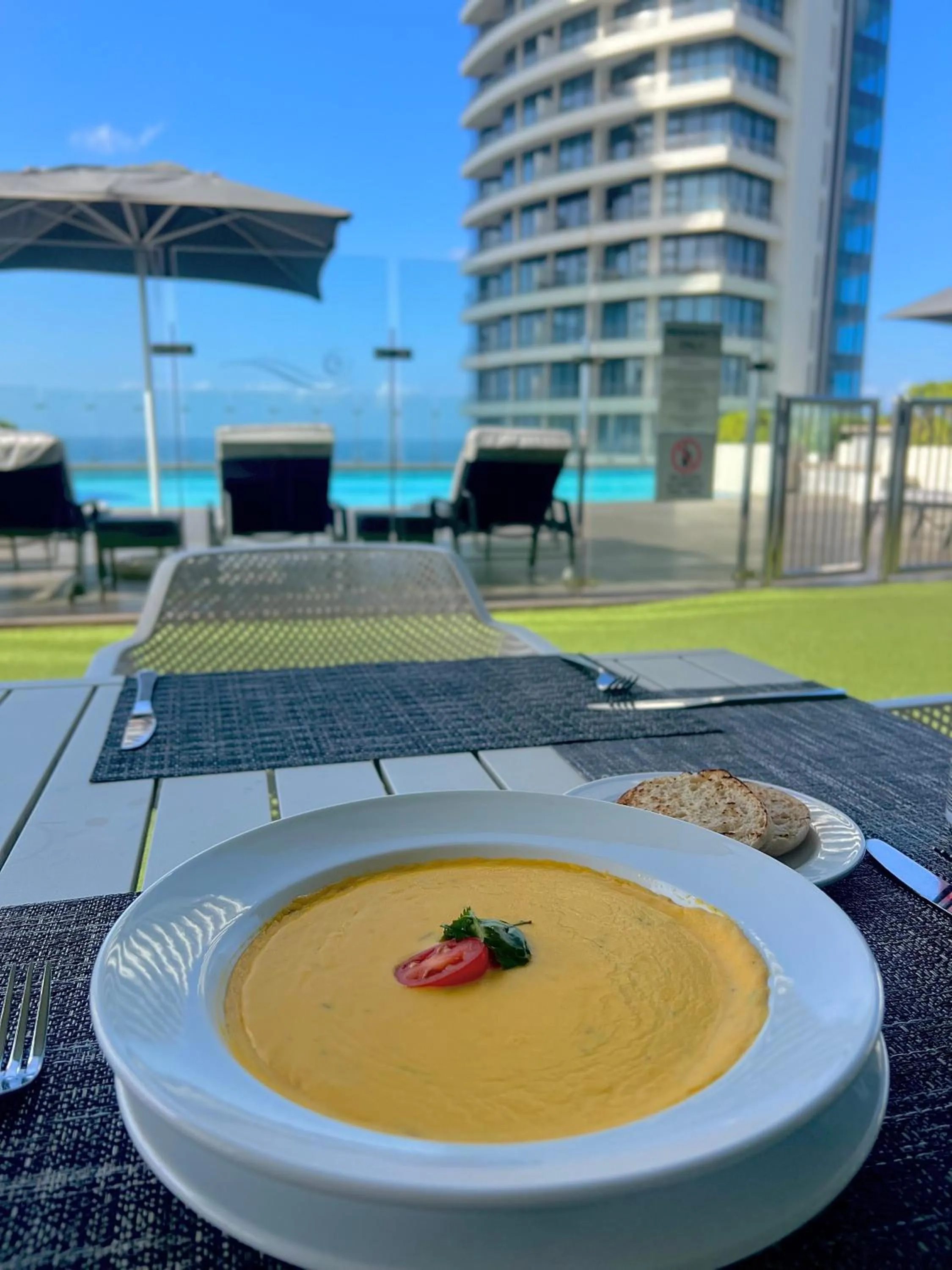 Food in The Capital Pearls Hotel