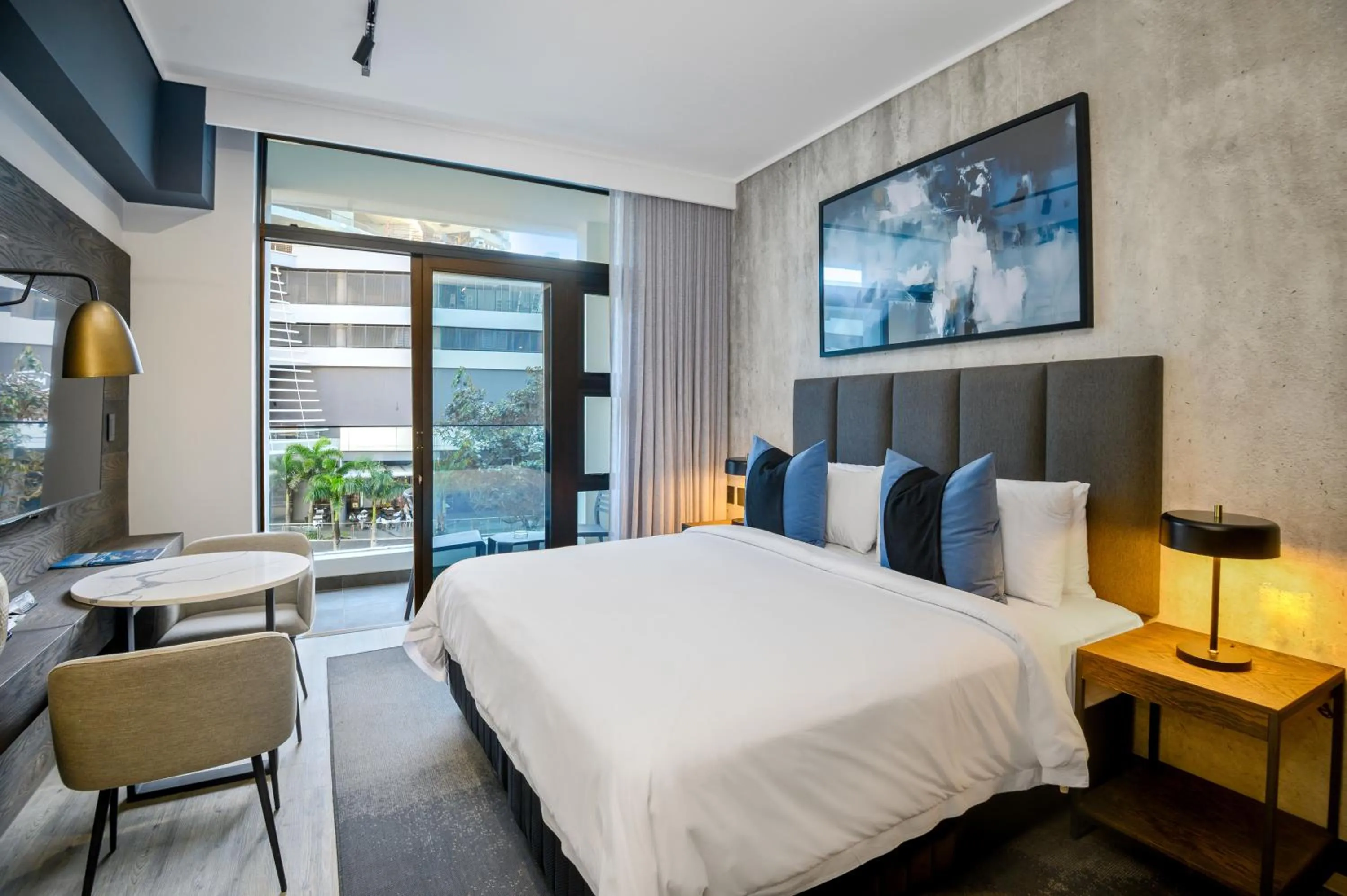 Bed in The Capital Pearls Hotel