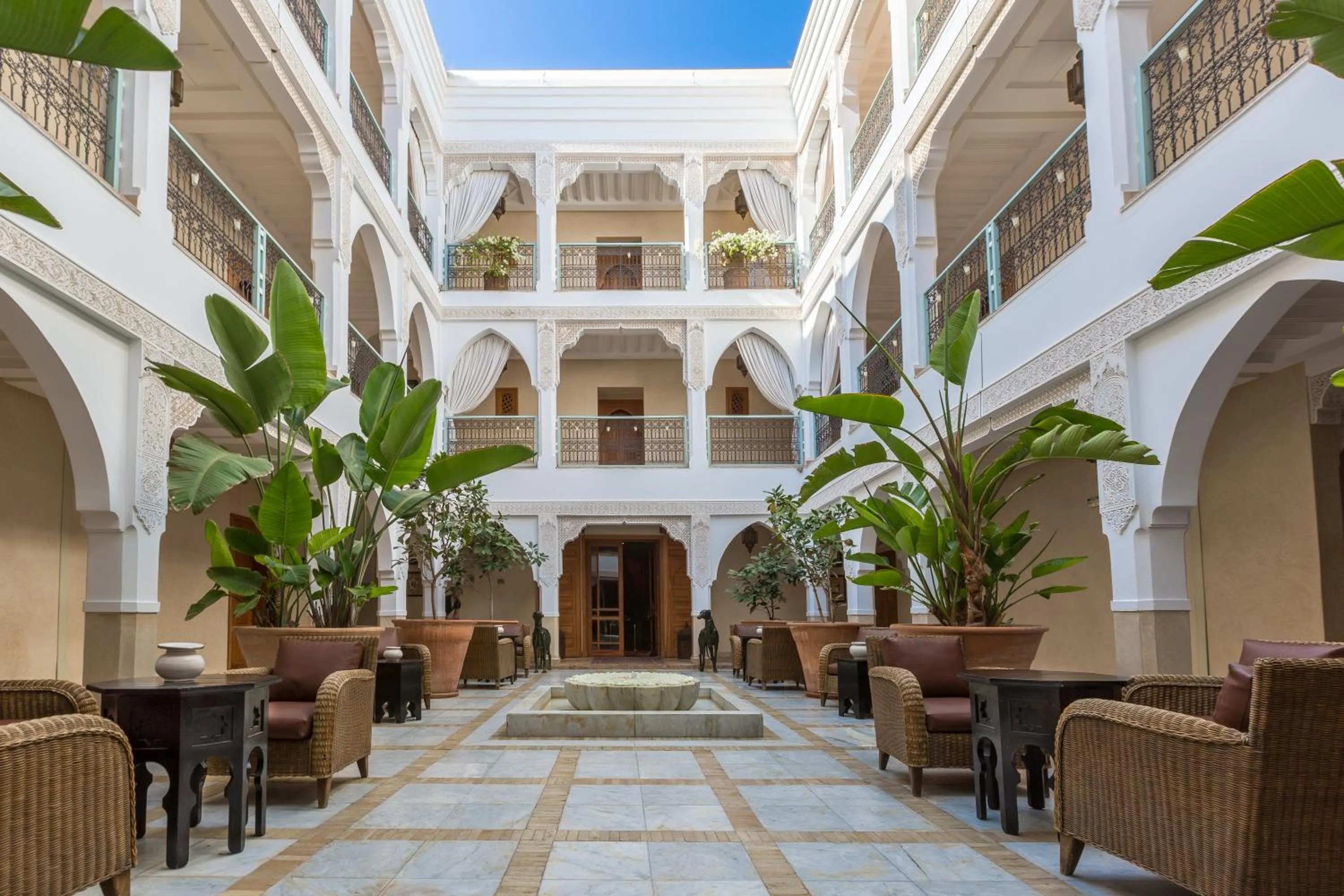 Property building in Le Riad Villa Blanche