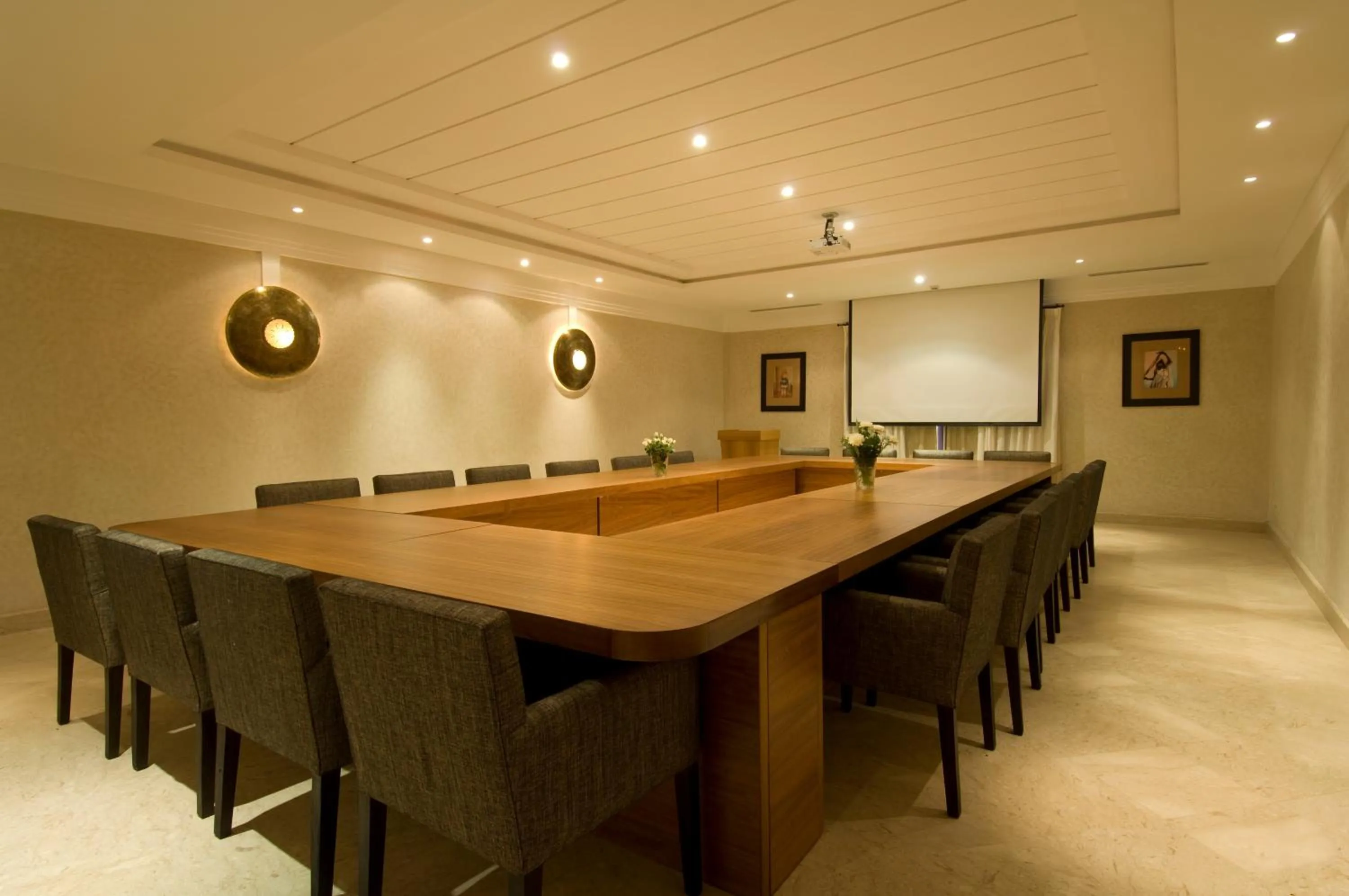 Business facilities in Le Riad Villa Blanche