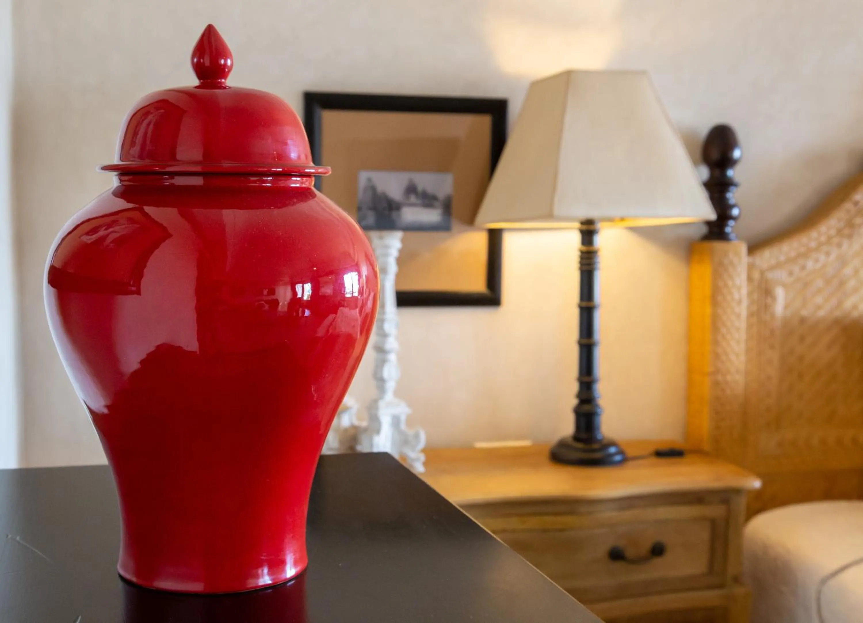 room service in Le Riad Villa Blanche