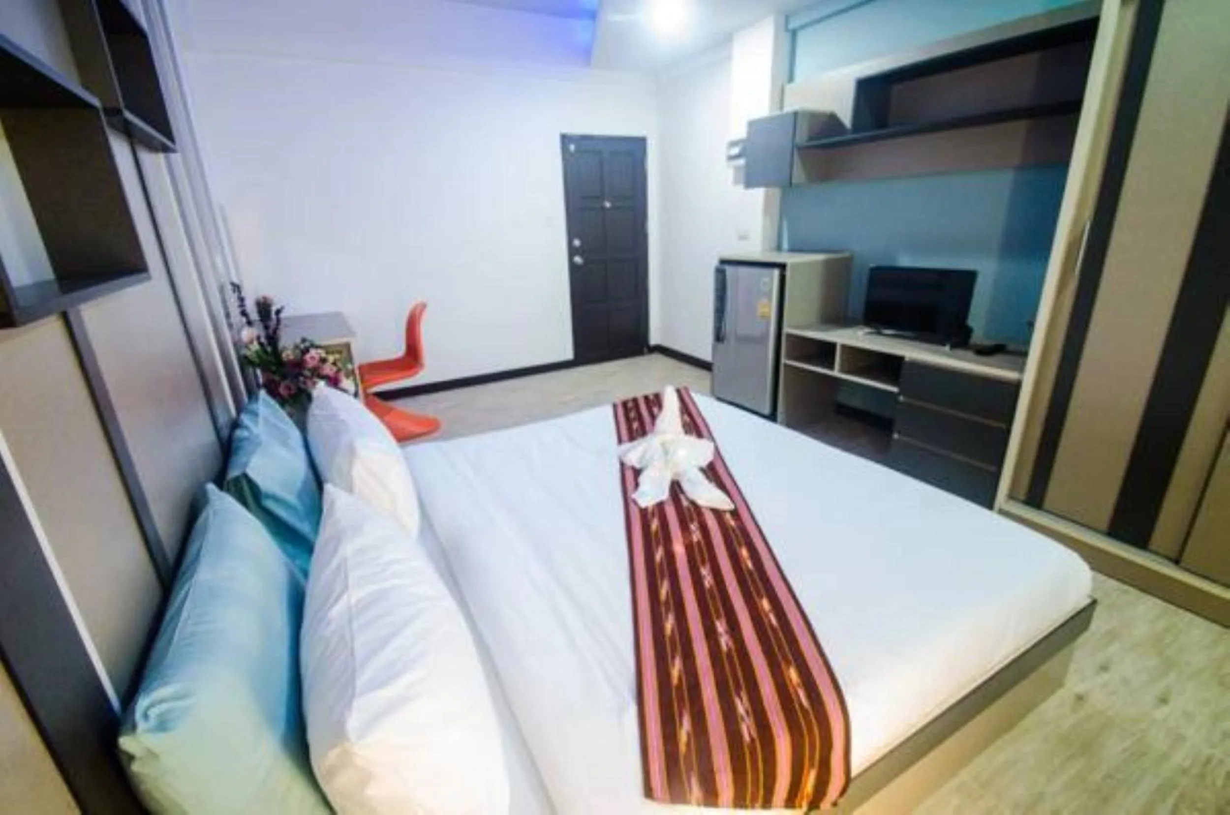 Bedroom, Bed in Supreme Place SHA Plus