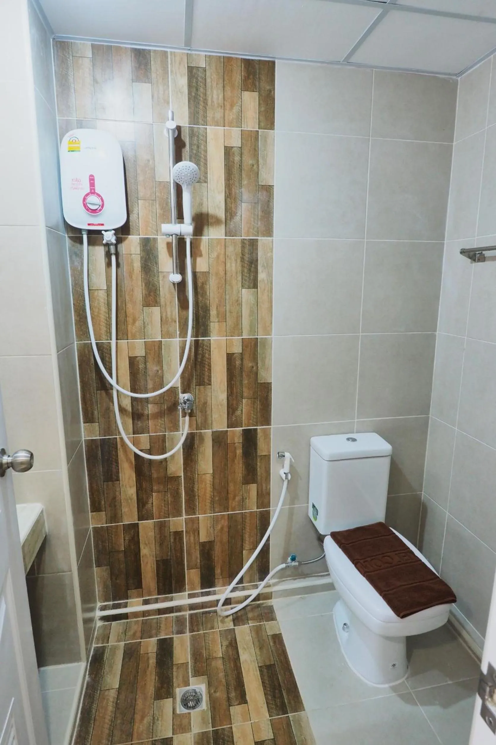 Shower in Supreme Place SHA Plus