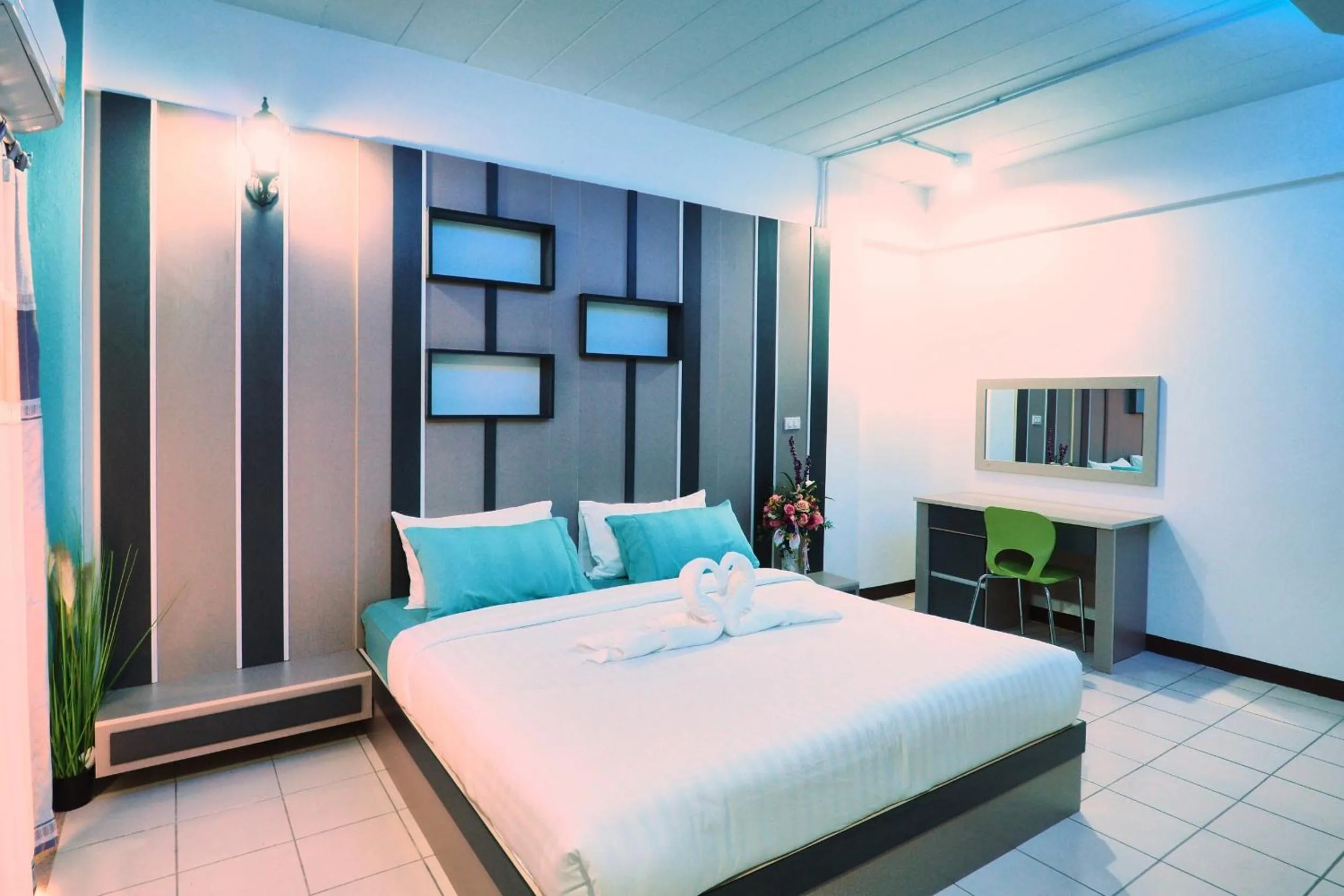 Bedroom, Bed in Supreme Place SHA Plus