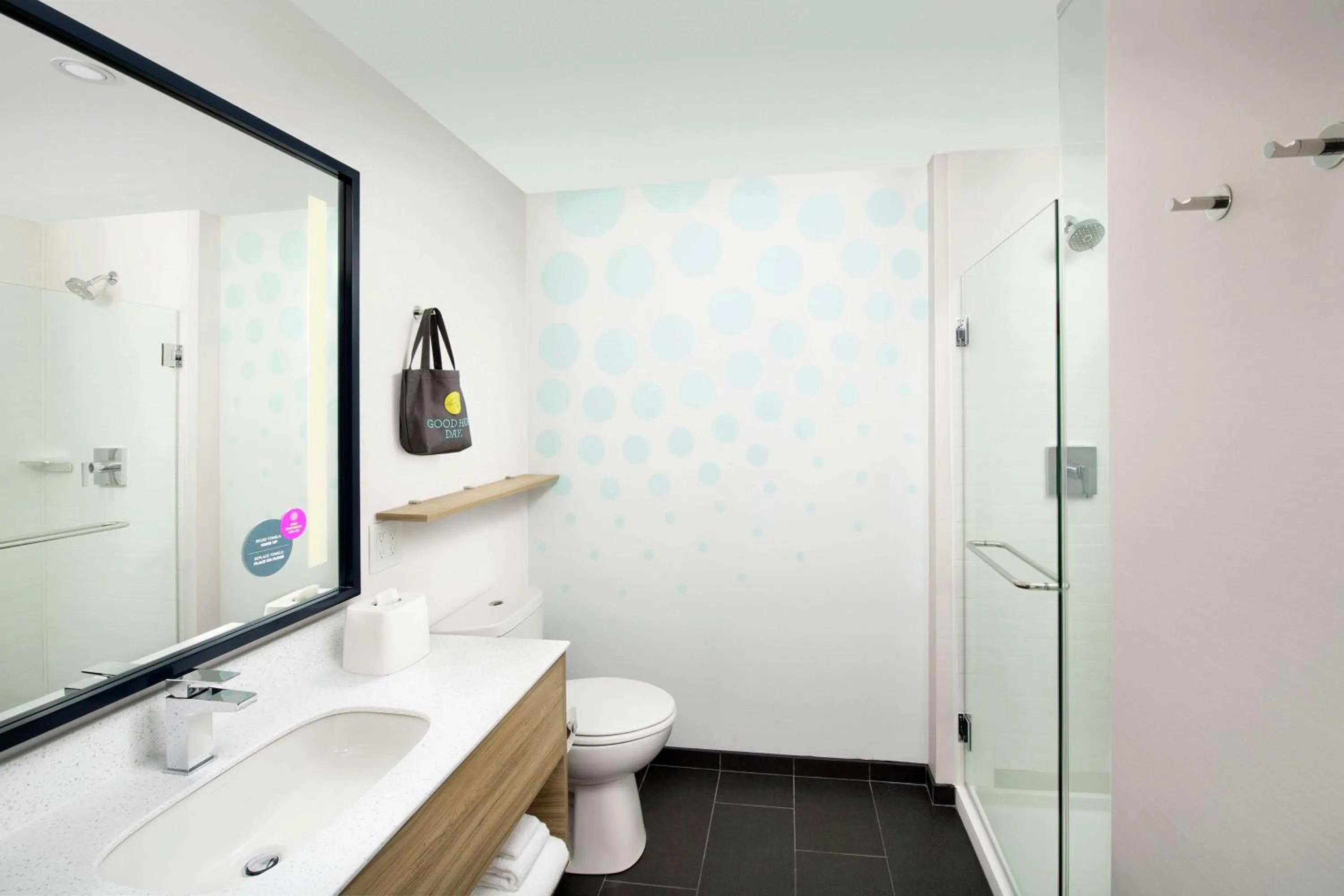 Bathroom in Tru By Hilton Louisville East Ky