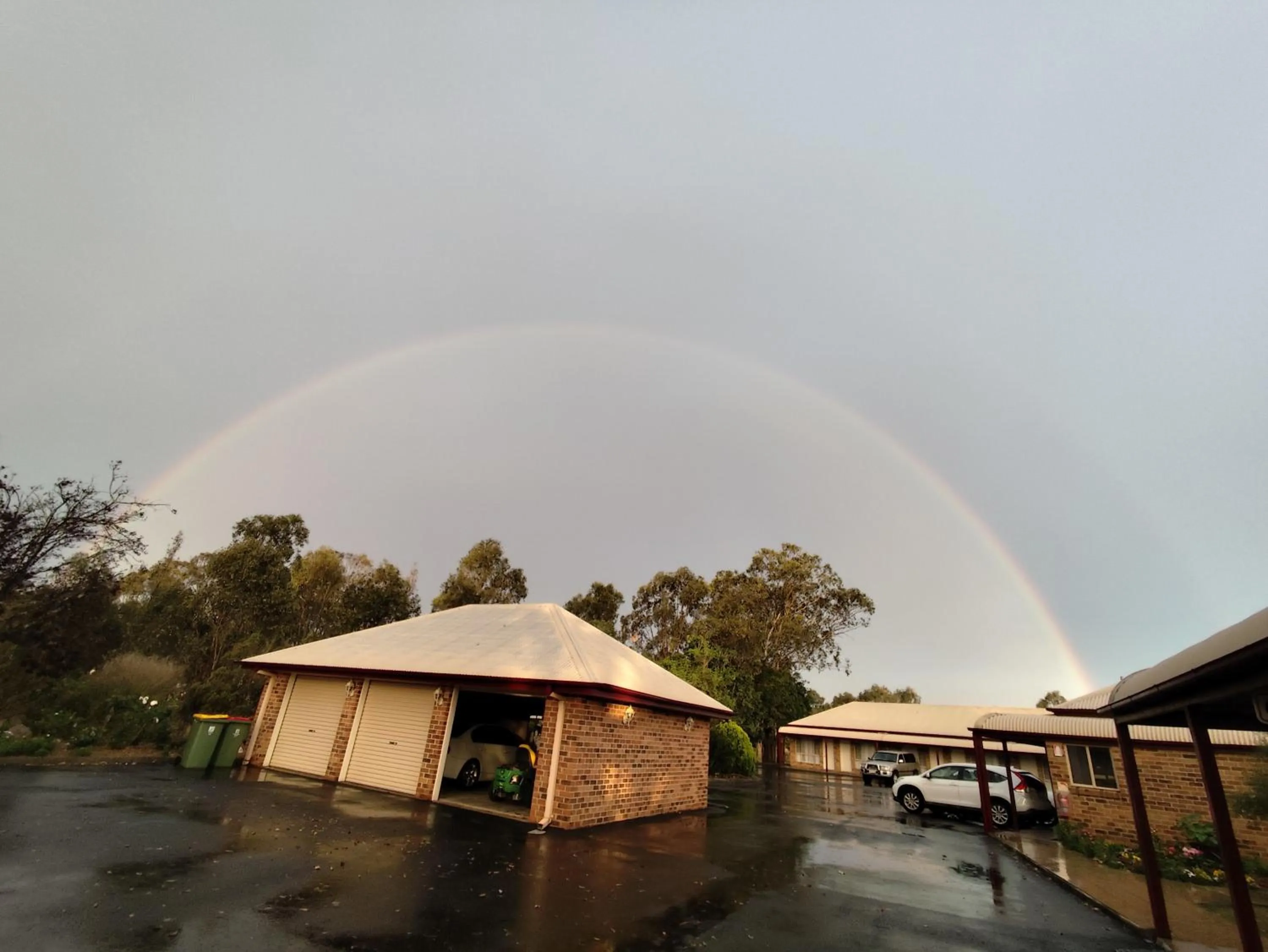 Property building in Crows Nest Motel