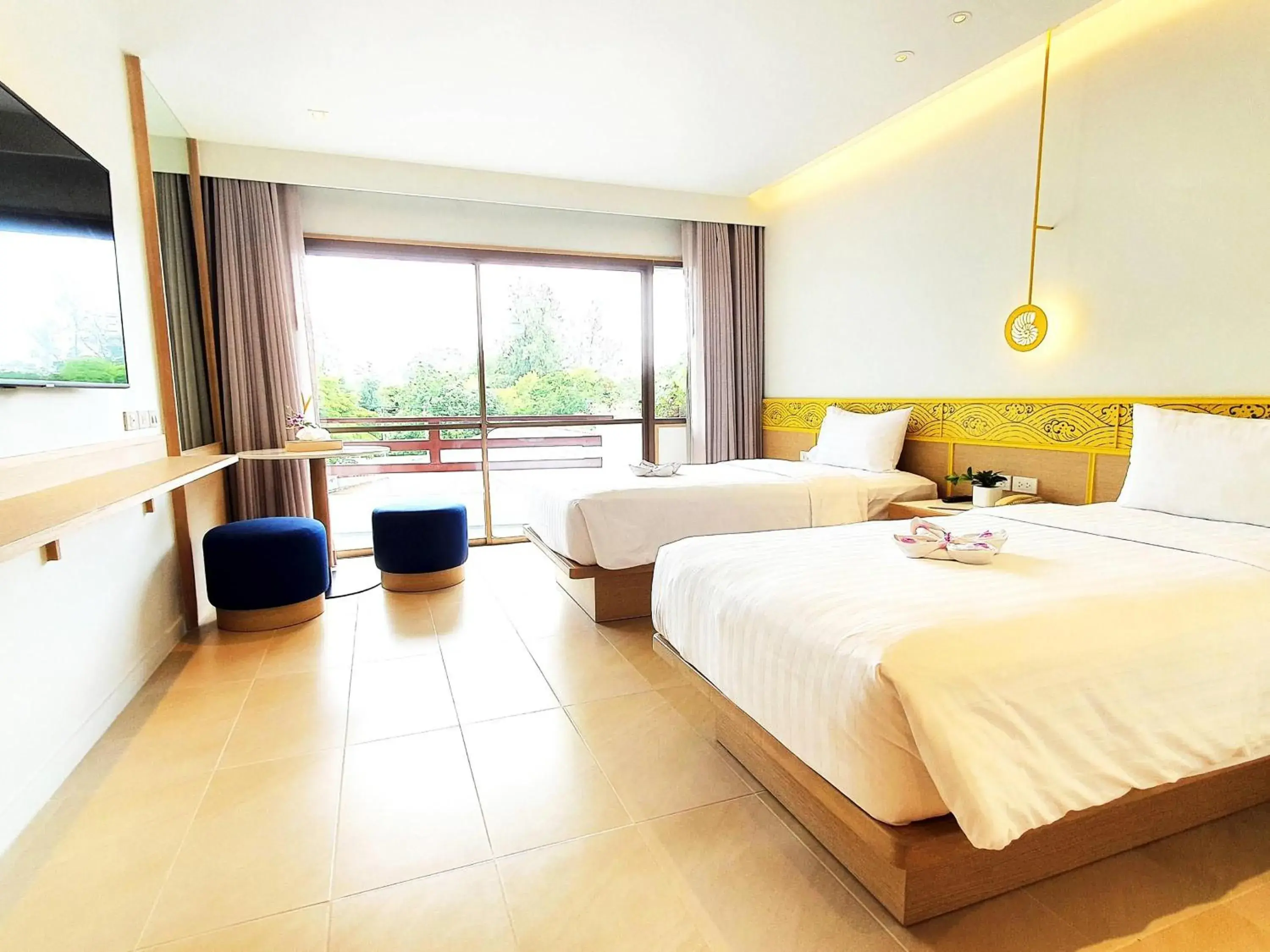 Deluxe Twin Room with Garden View in Novotel Rayong Rim Pae Resort Deluxe Twin Room with Garden View in Novotel Rayong Rim Pae Resort