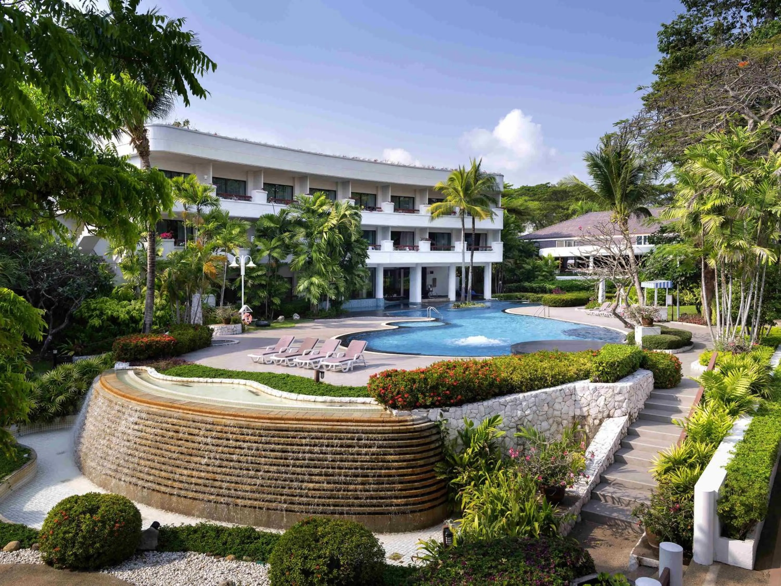 Property building in Novotel Rayong Rim Pae Resort