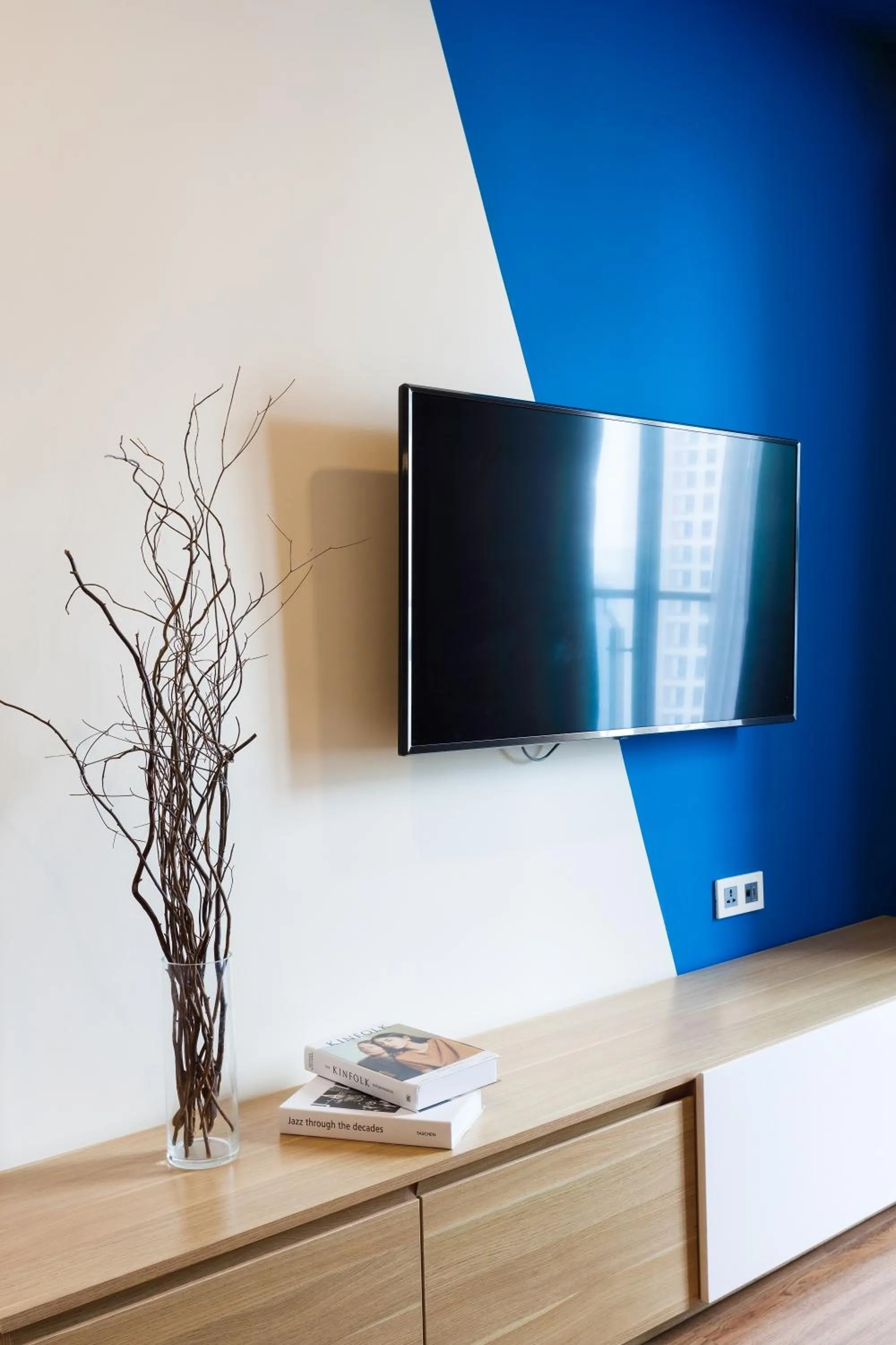 TV and multimedia in Ariyana SmartCondotel Nha Trang