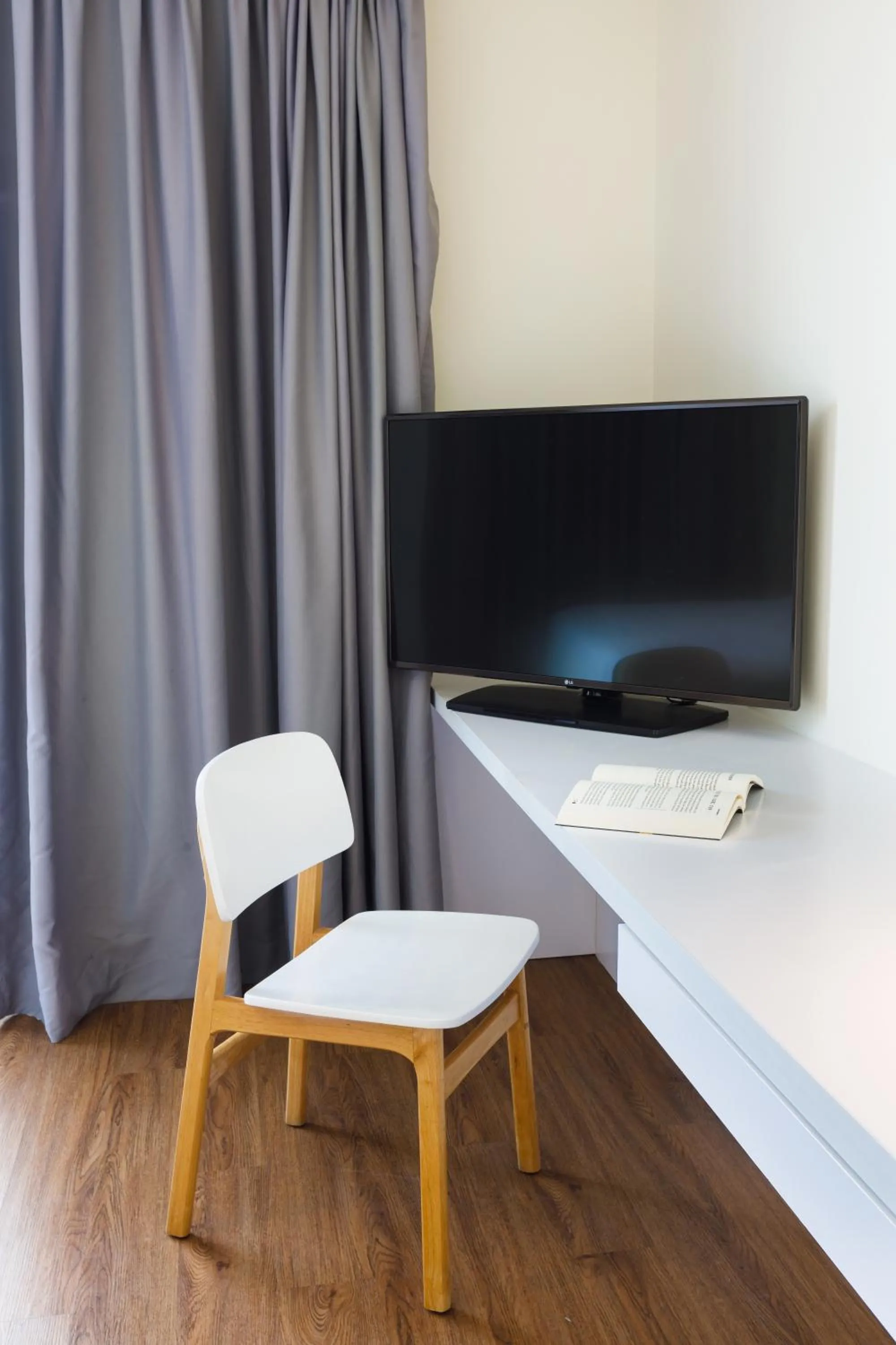 TV and multimedia in Ariyana SmartCondotel Nha Trang