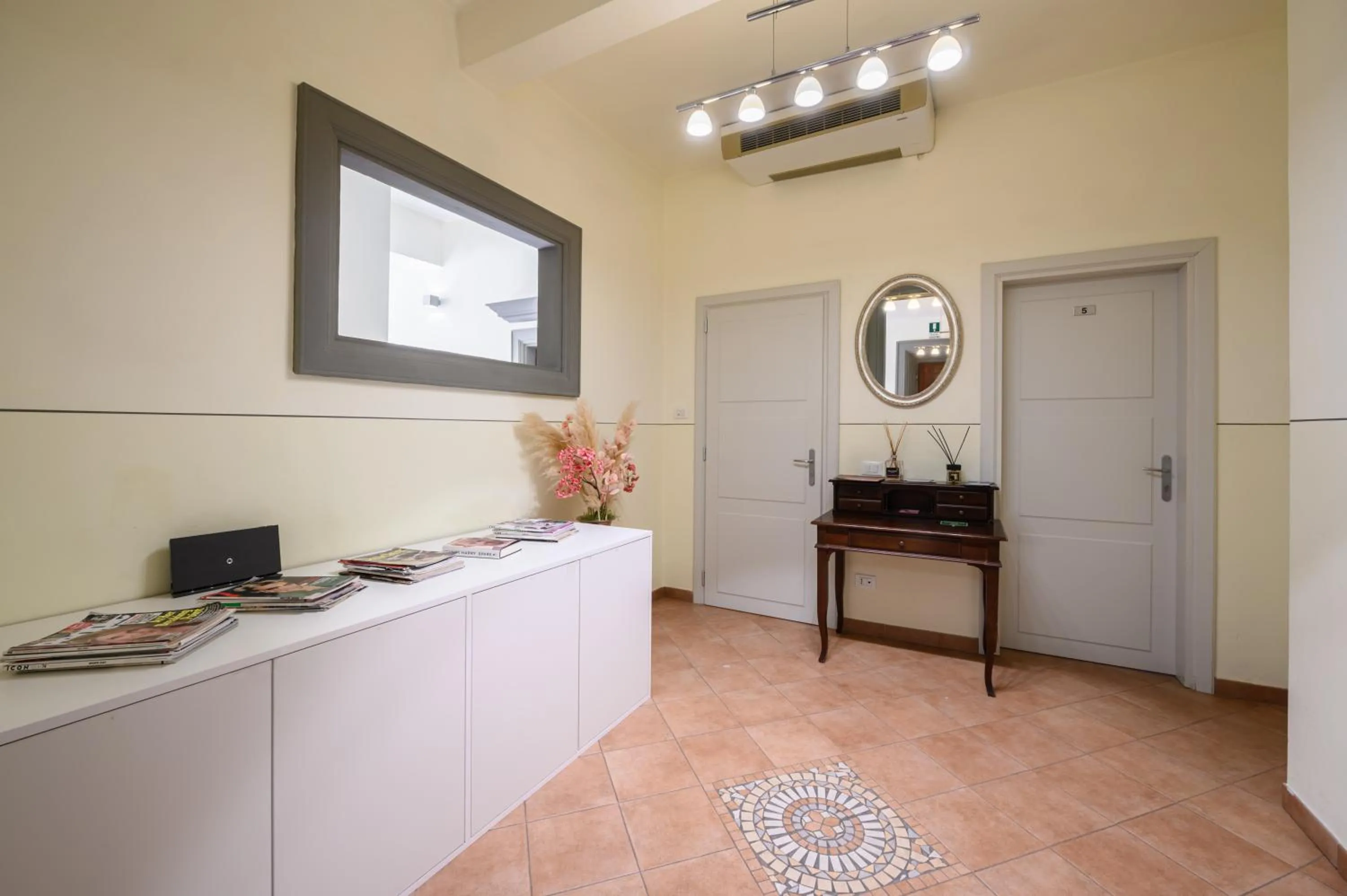 Lobby or reception in B&B Soggiorno Battistero