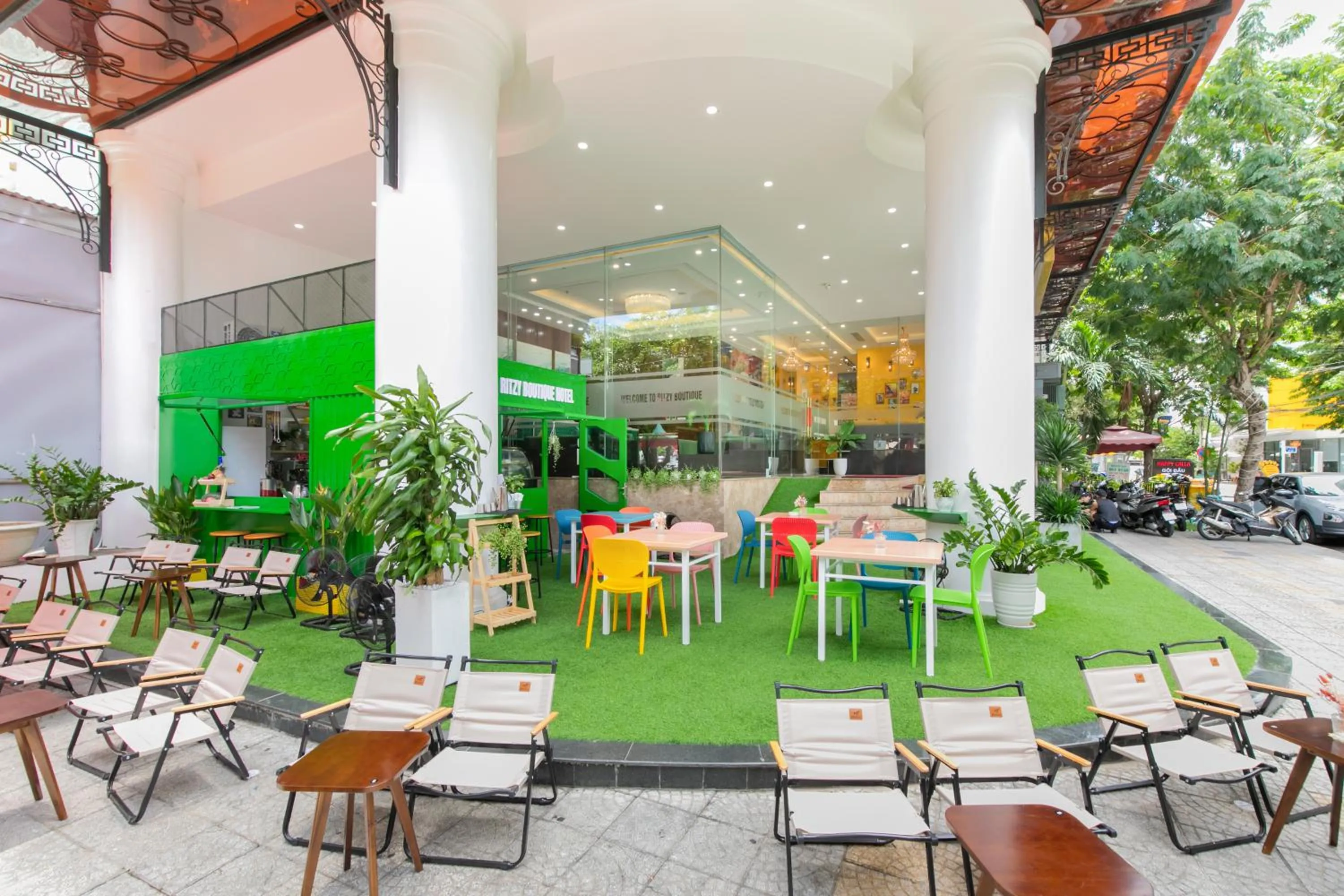 Coffee/tea facilities in Ritzy Boutique Hotel Da Nang Beach