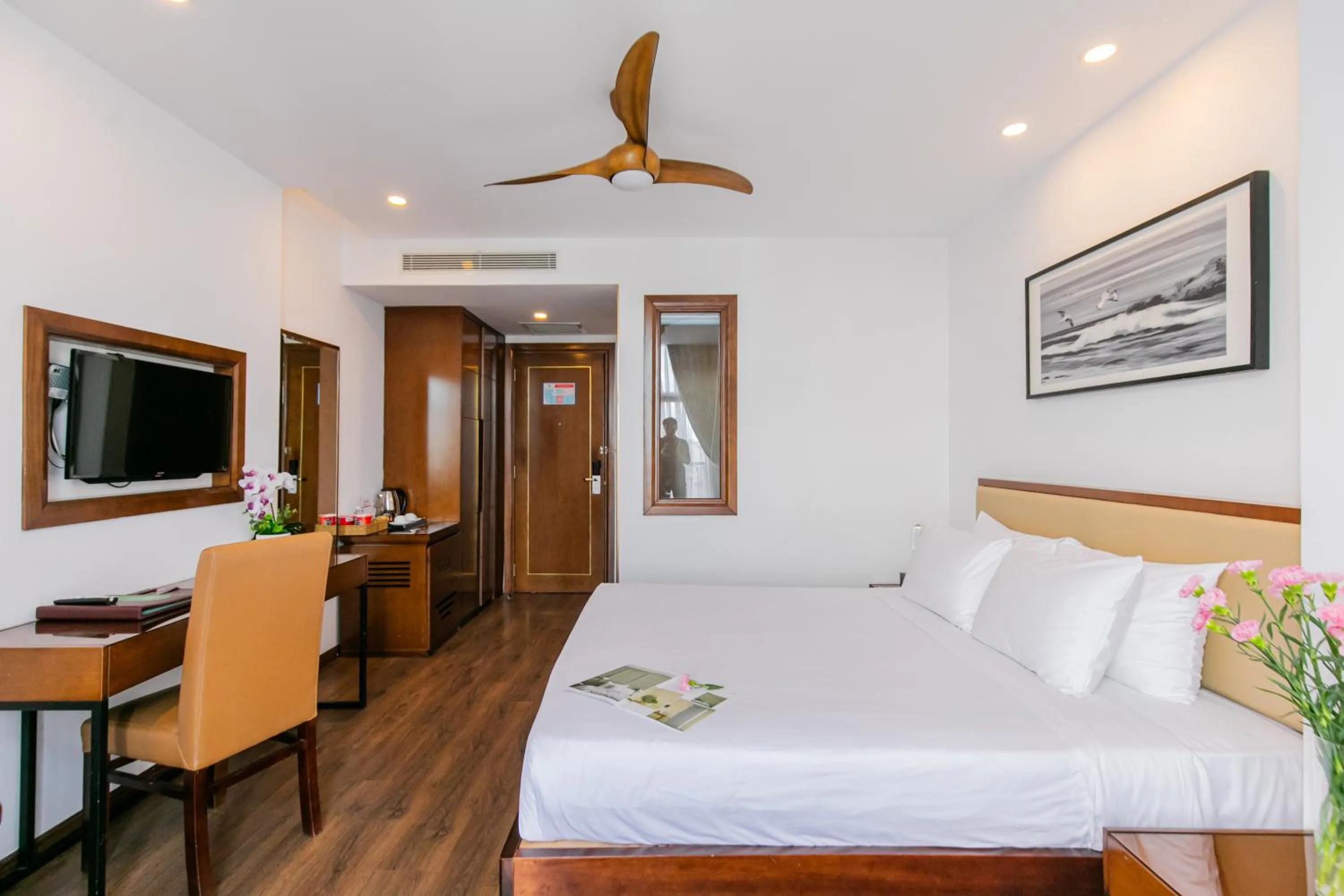 Bed in Ritzy Boutique Hotel Da Nang Beach
