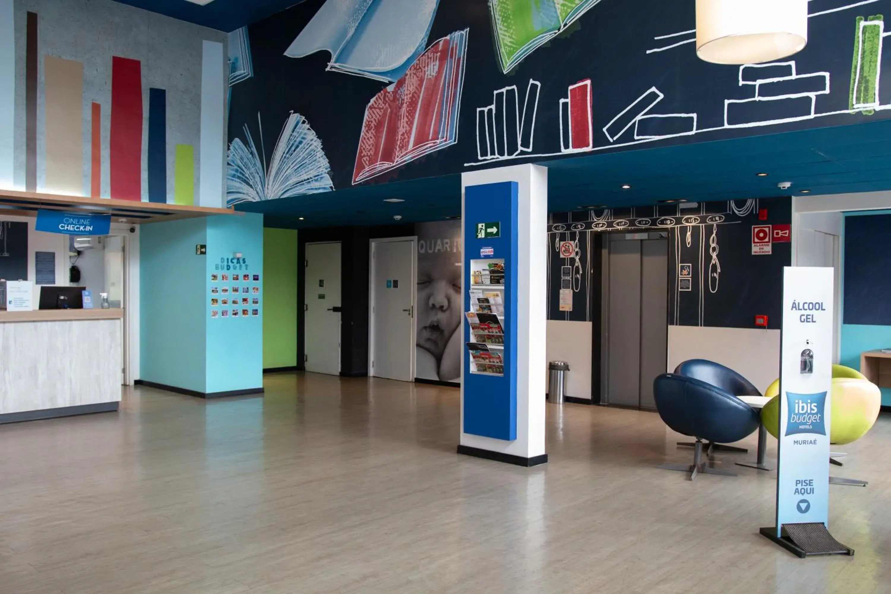 Lobby or reception in ibis budget Muriae Lobby or reception in ibis budget Muriae