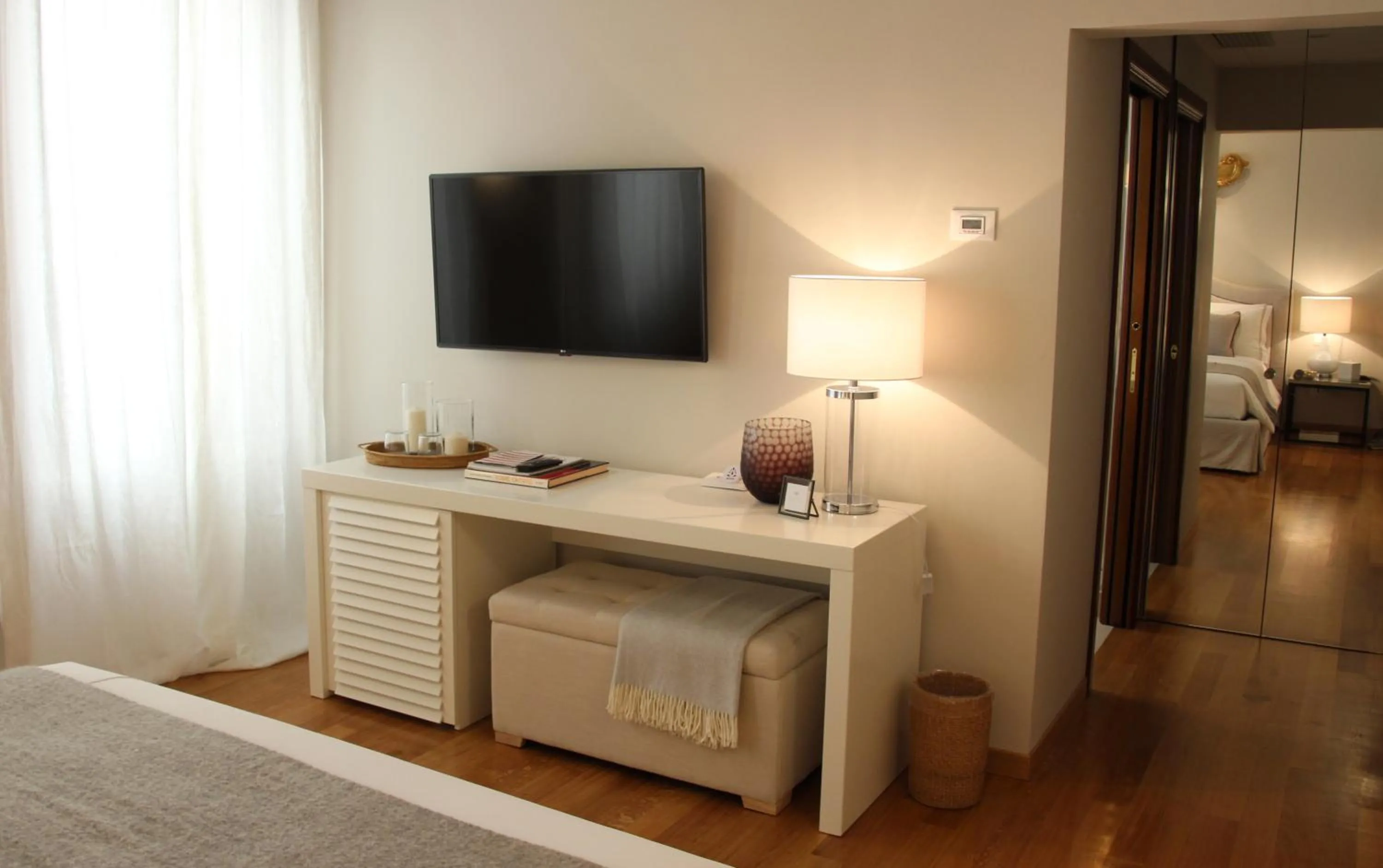 Bedroom, Bed in Primaluce
