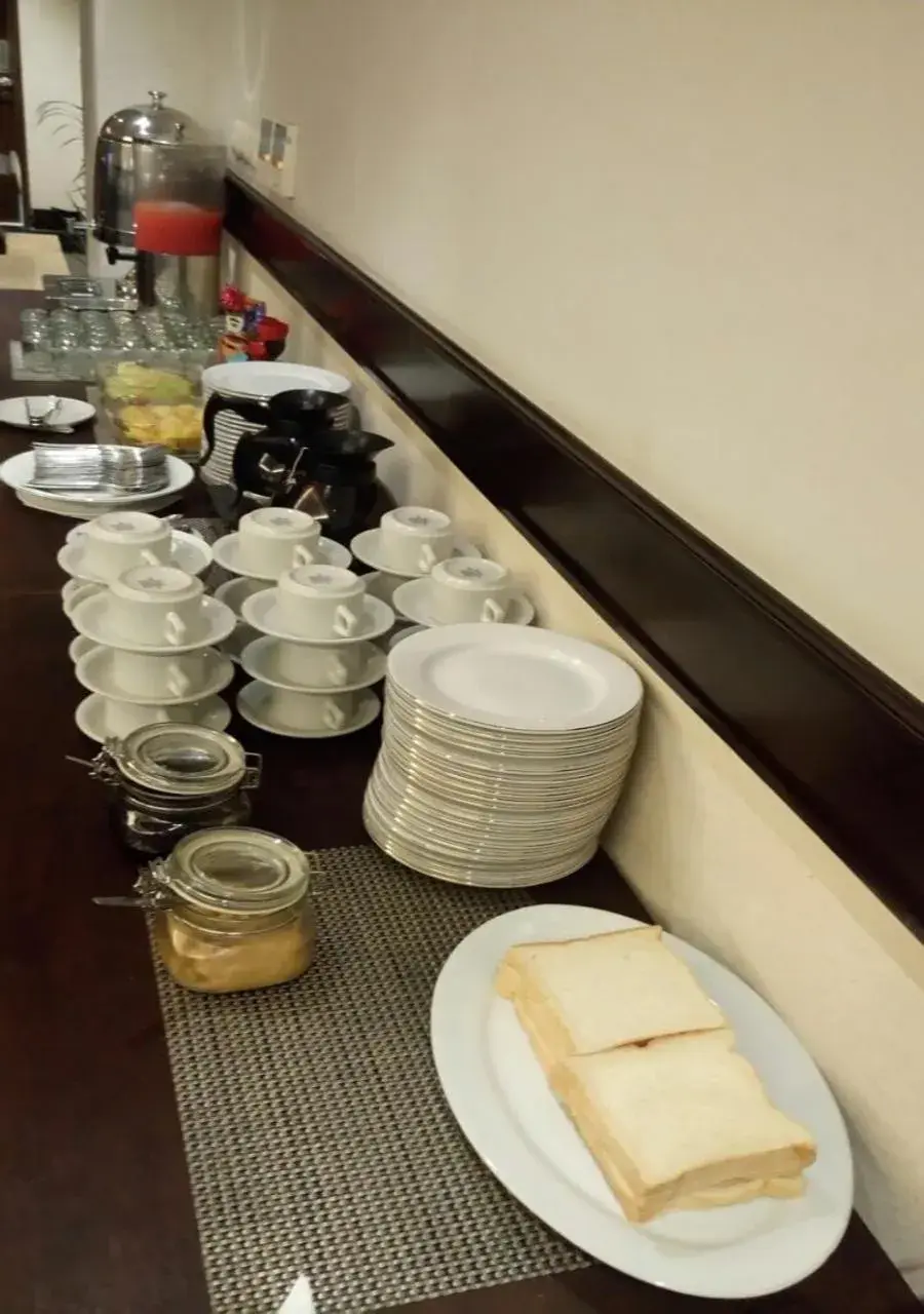 Breakfast in P Hotel Breakfast in P Hotel