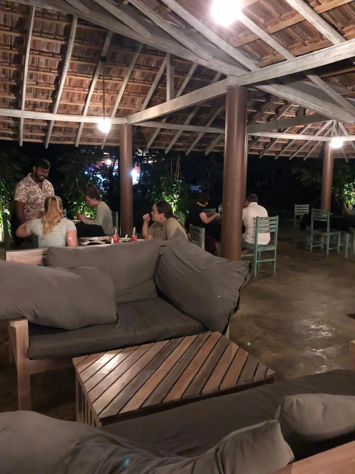 Restaurant/places to eat in Green turtle