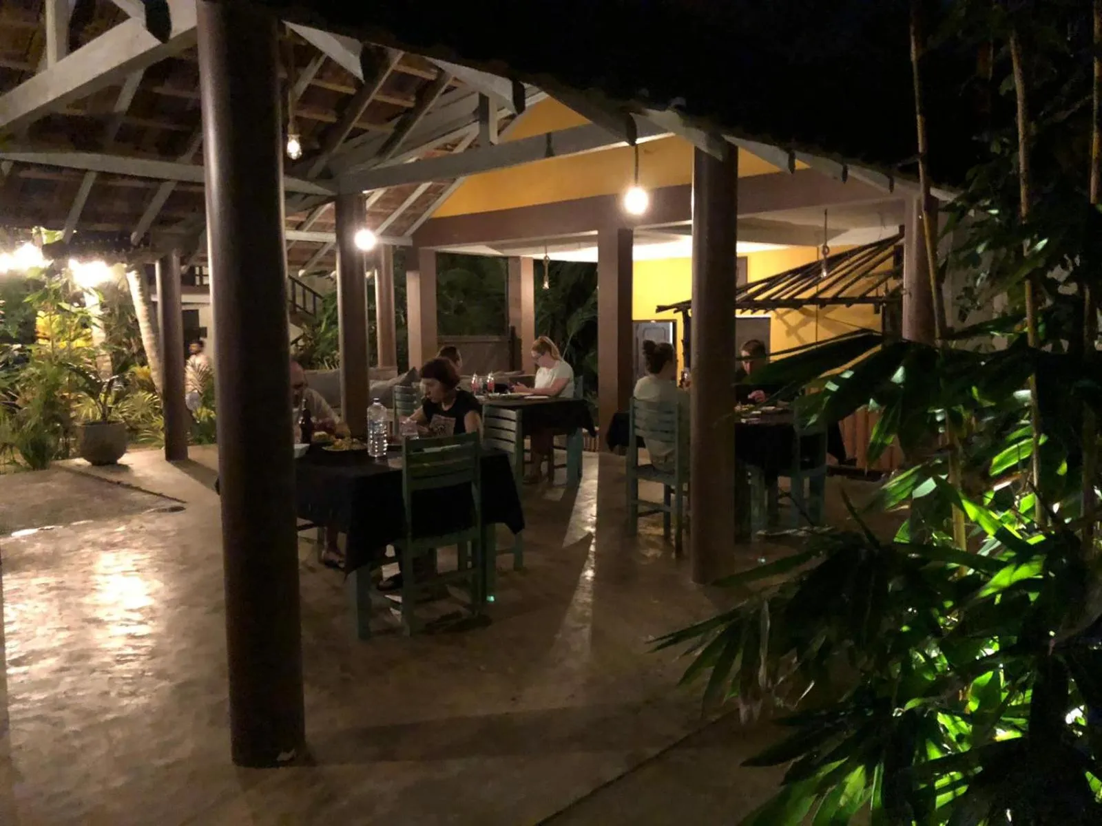 Restaurant/places to eat in Green turtle