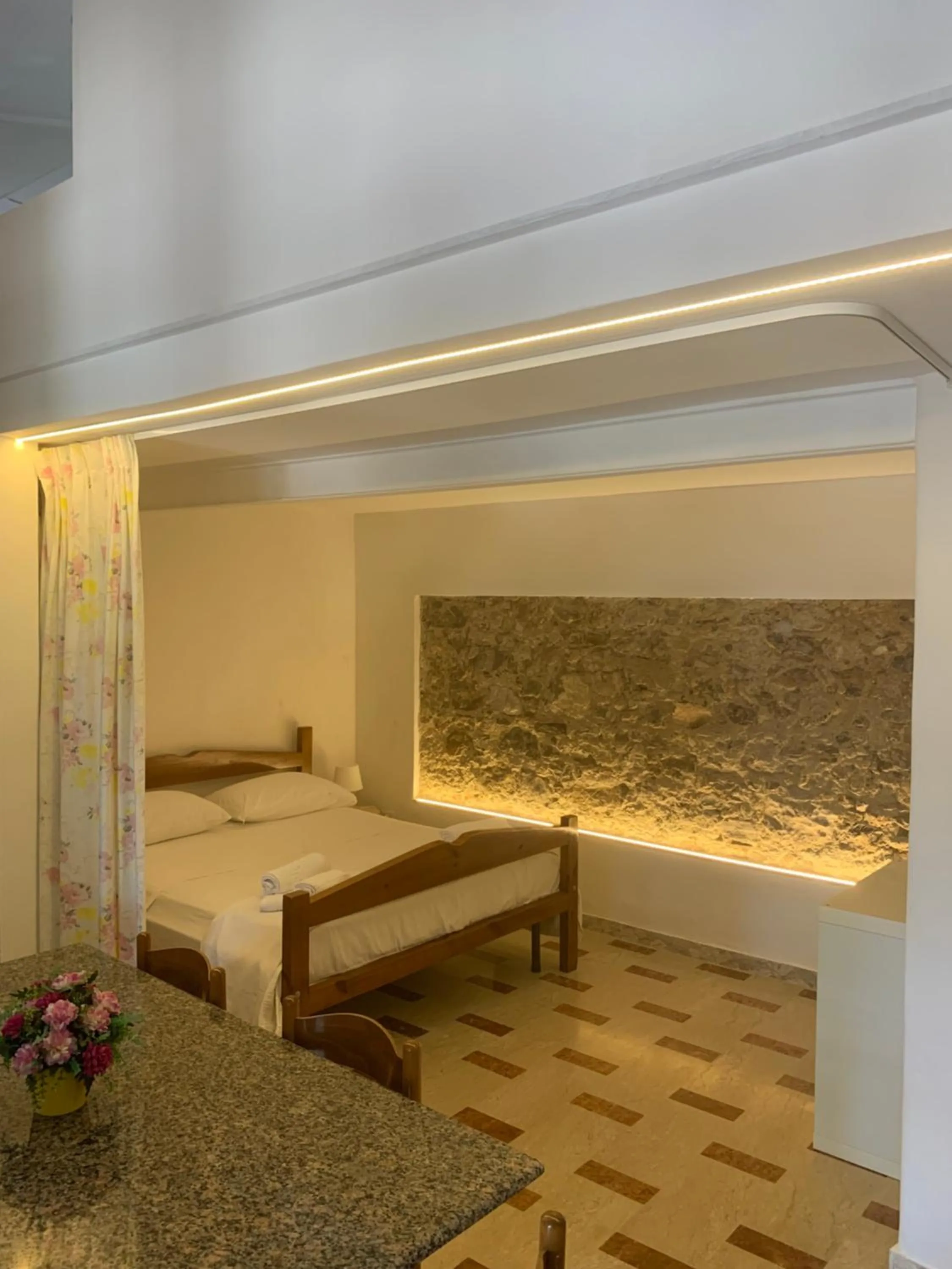 Bedroom, Bed in Residenza Giancesare Family Apartments