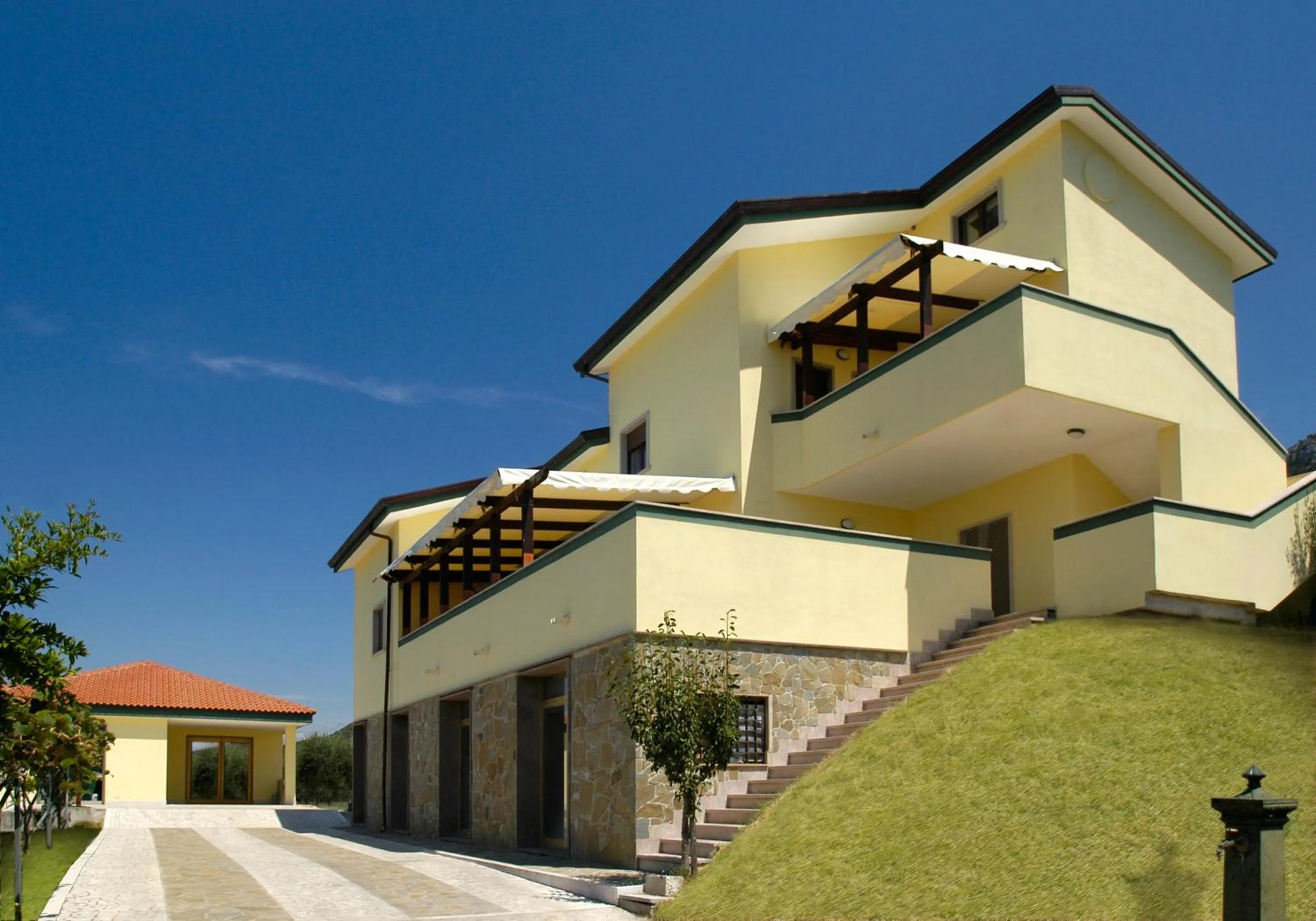 Property building in Residenza Giancesare Family Apartments