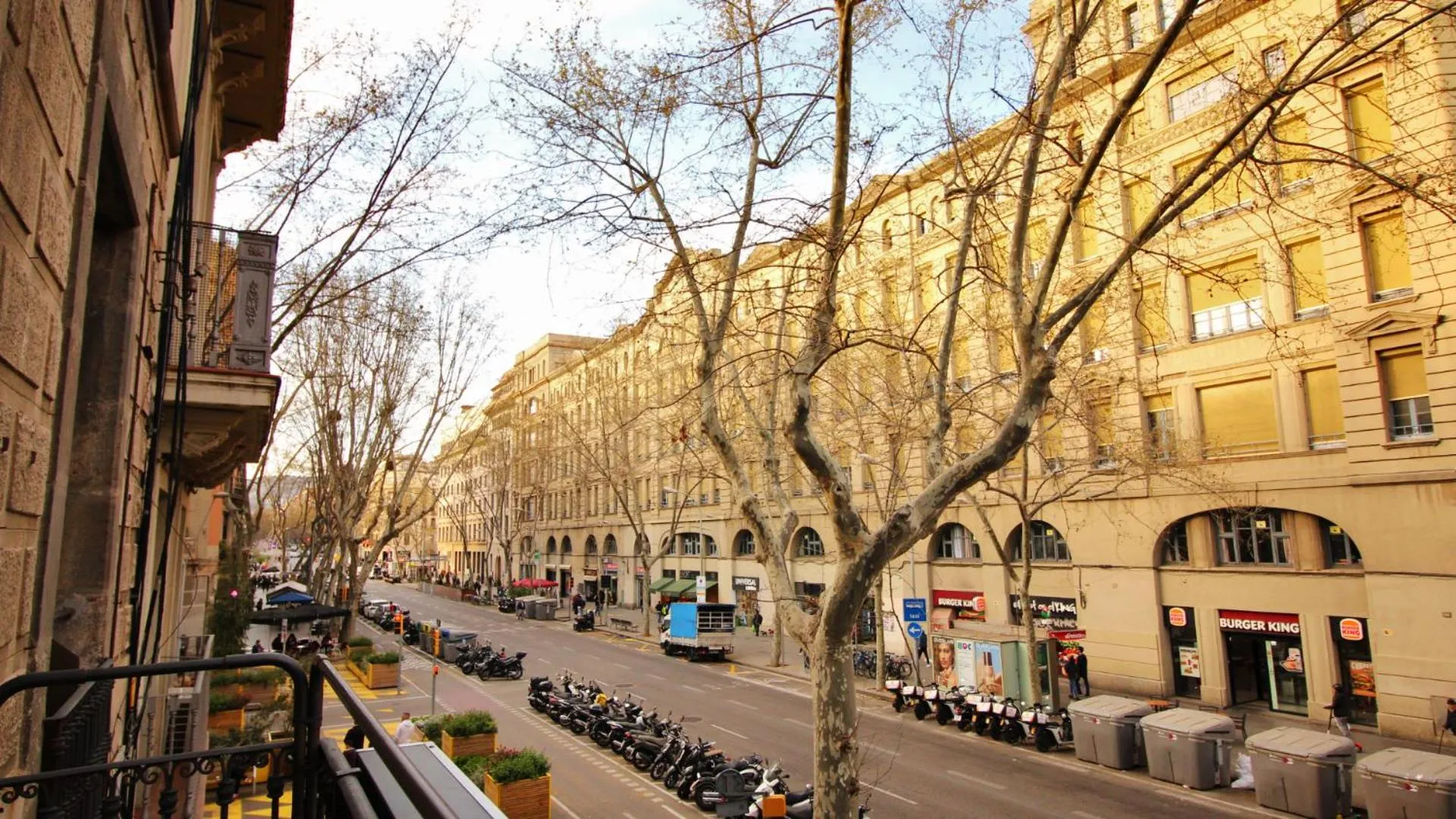 Quiet street view in Paraiso Hostel