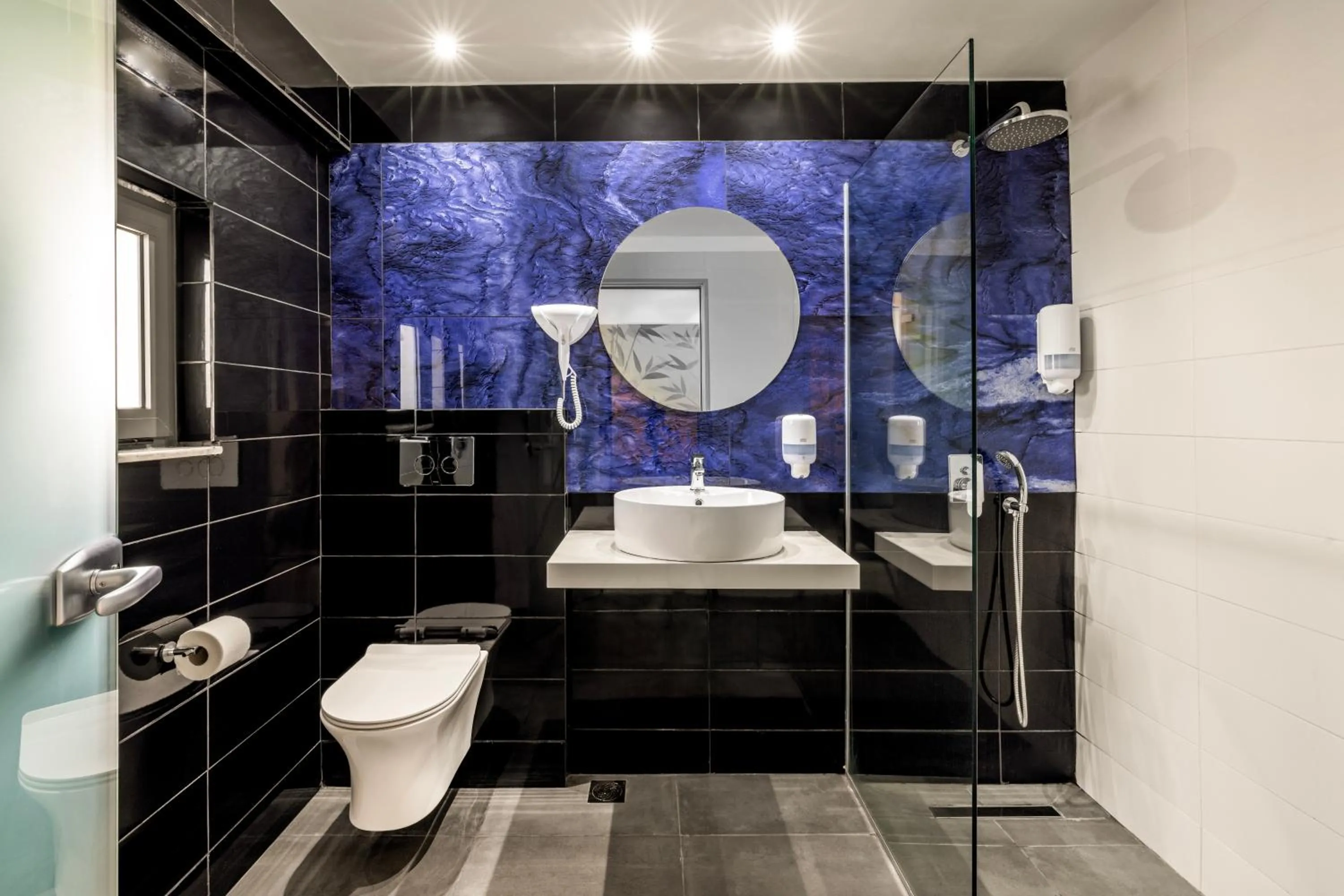 Bathroom in Virginia Family Resort
