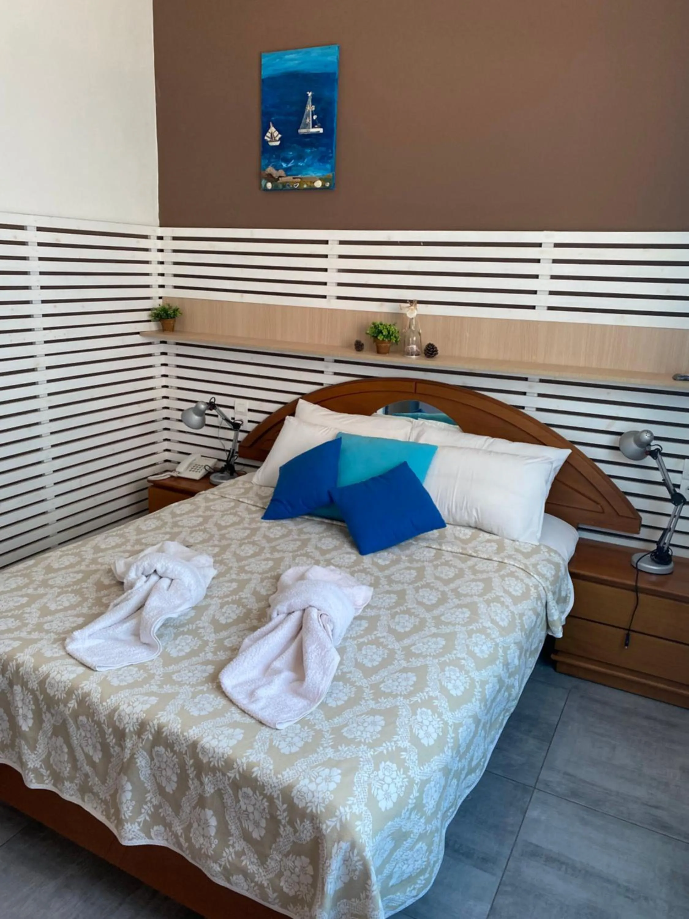 Bed in Amaryllis Hotel