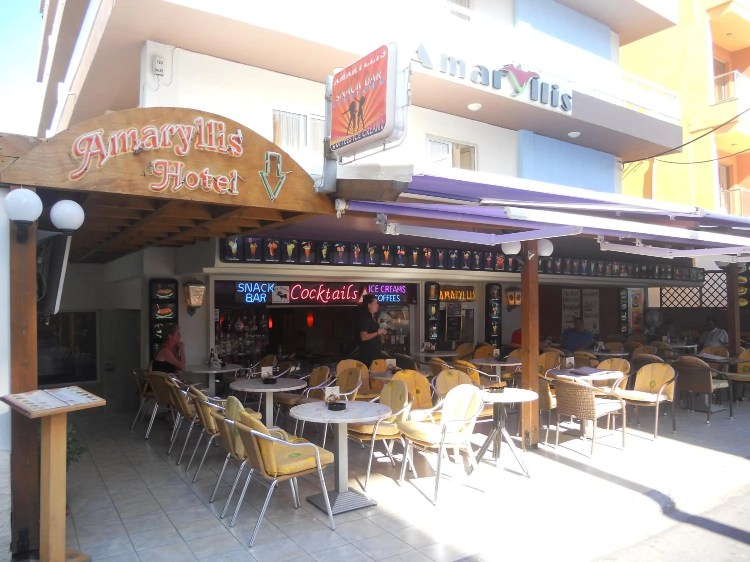 Day, Restaurant/Places to Eat in Amaryllis Hotel