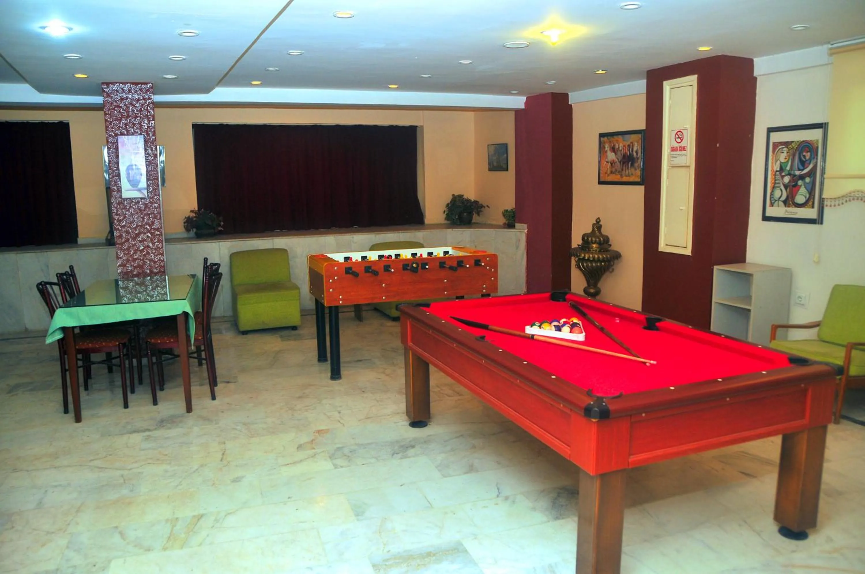 Spring in Nasa Flora Hotel