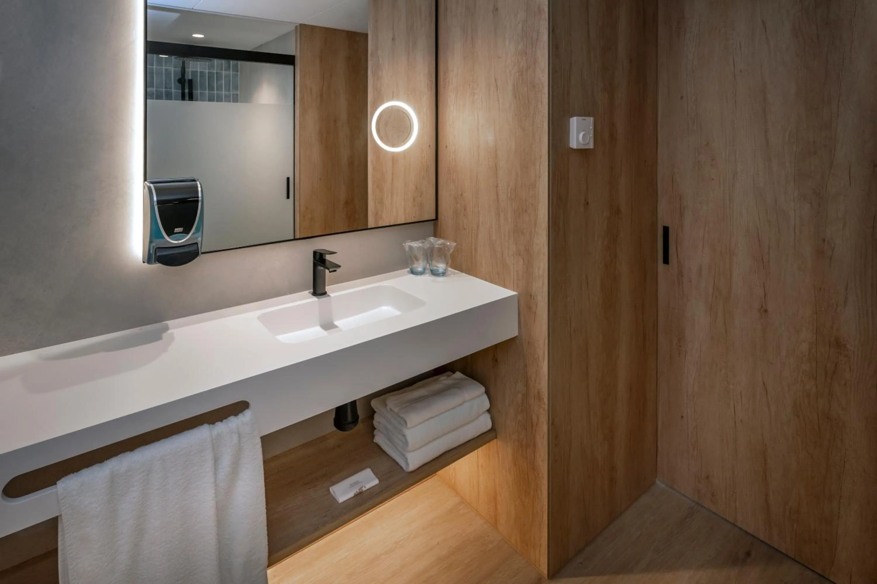 Toilet in Hotel Mar Blau